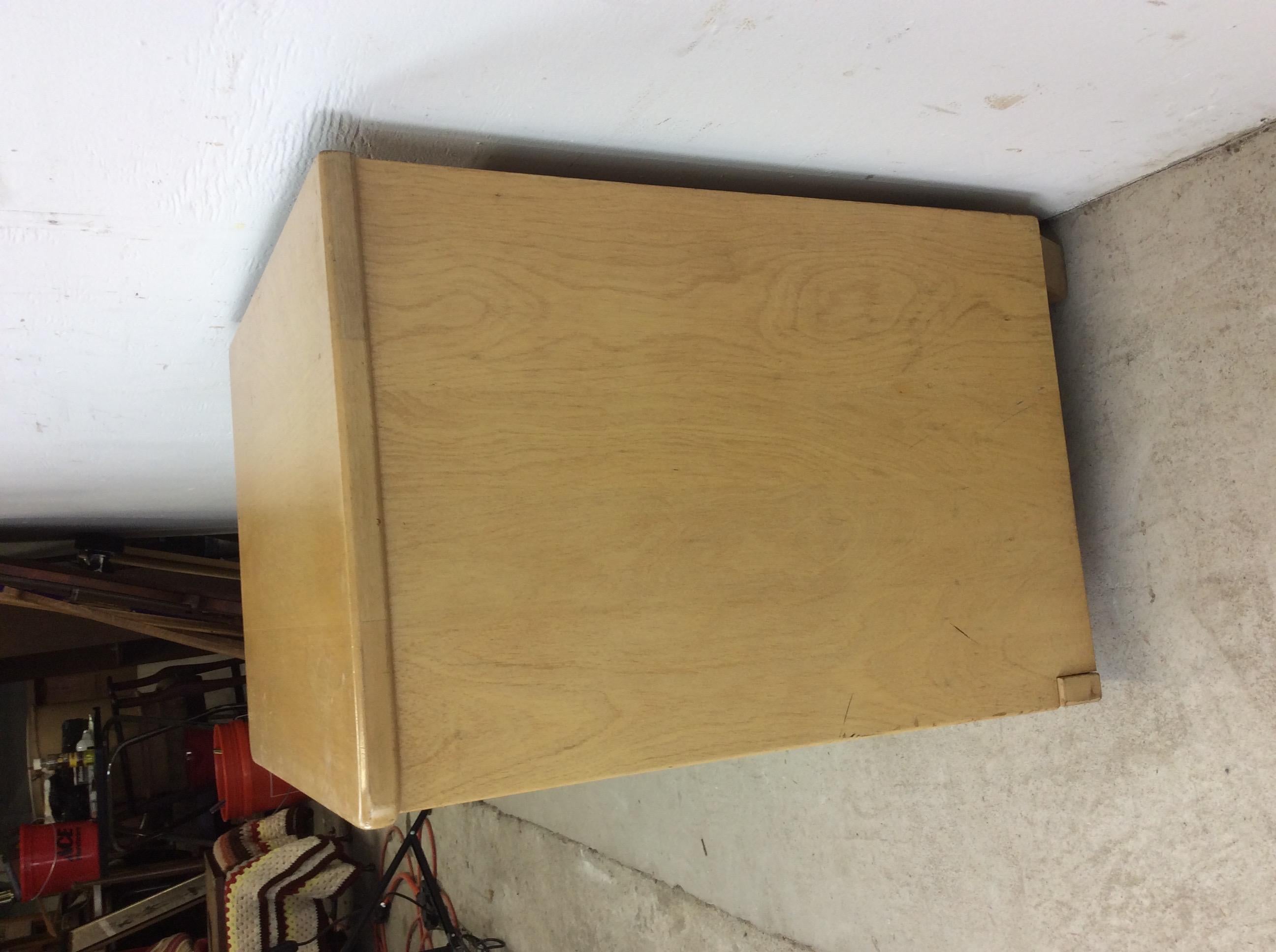 Mid Century Modern Maple Nightstand with Beveled Drawer Face For Sale 6