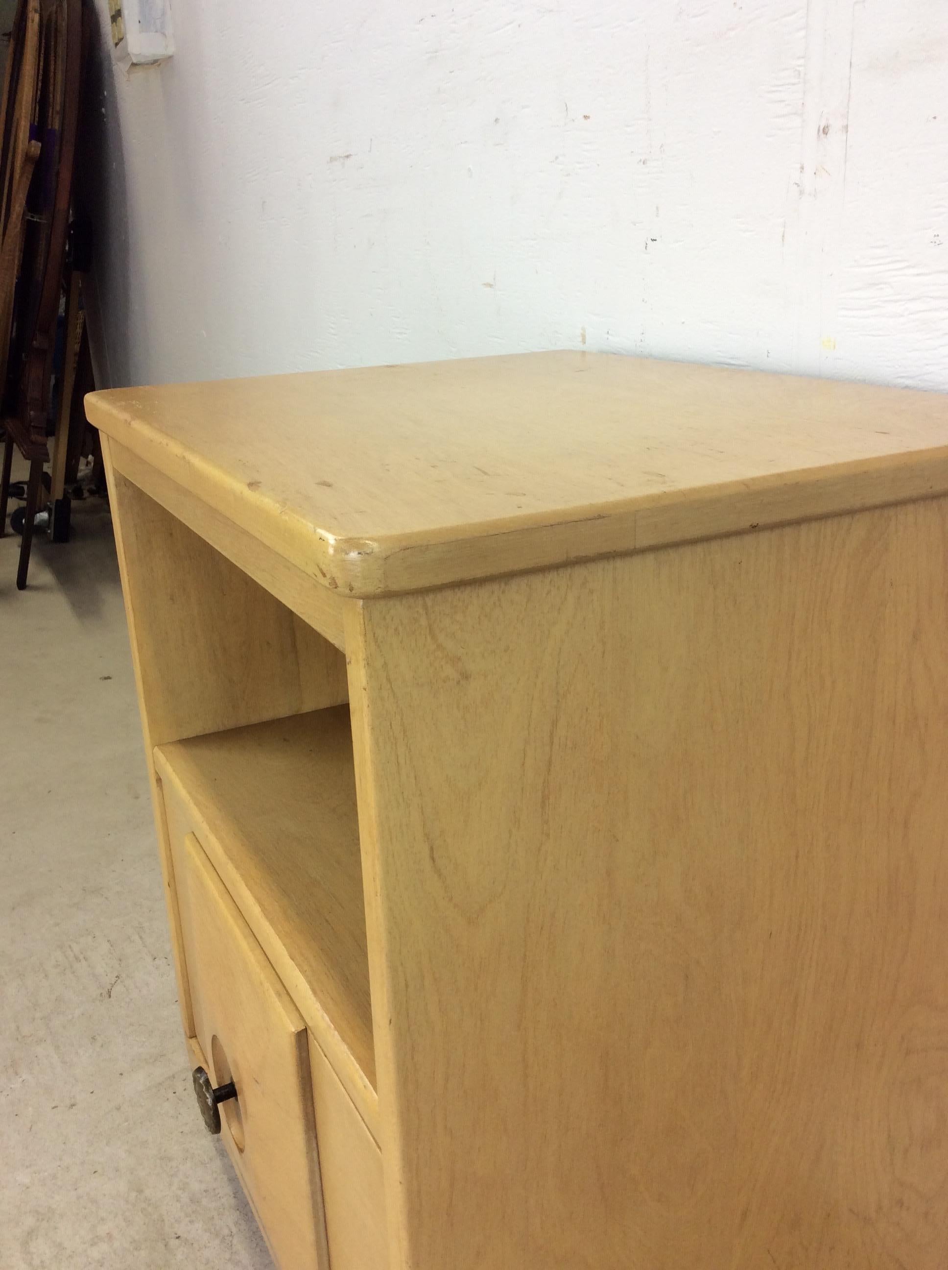 Mid Century Modern Maple Nightstand with Beveled Drawer Face For Sale 8