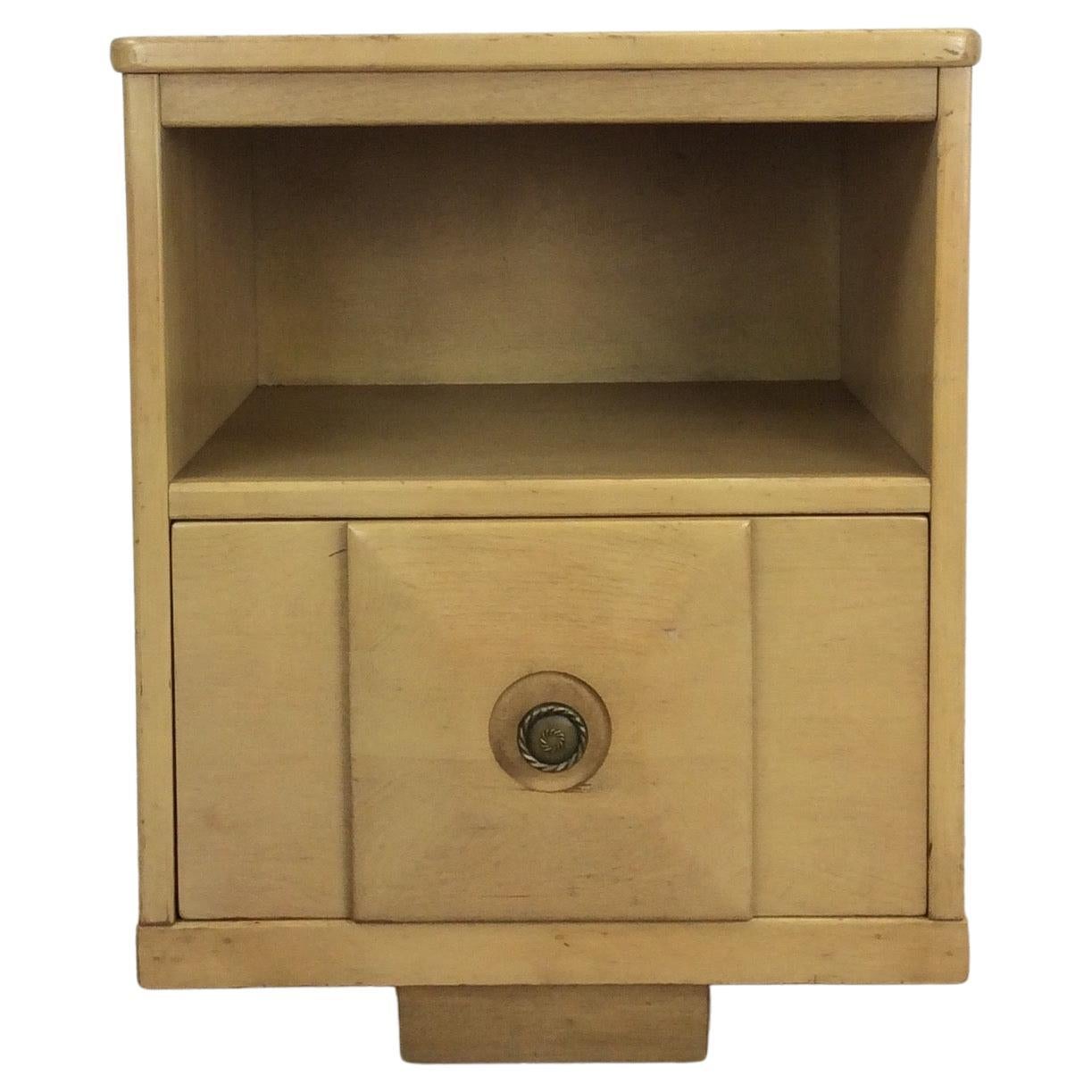 Mid Century Modern Nightstand aus Ahorn mit abgeschrägter Schubladenfront