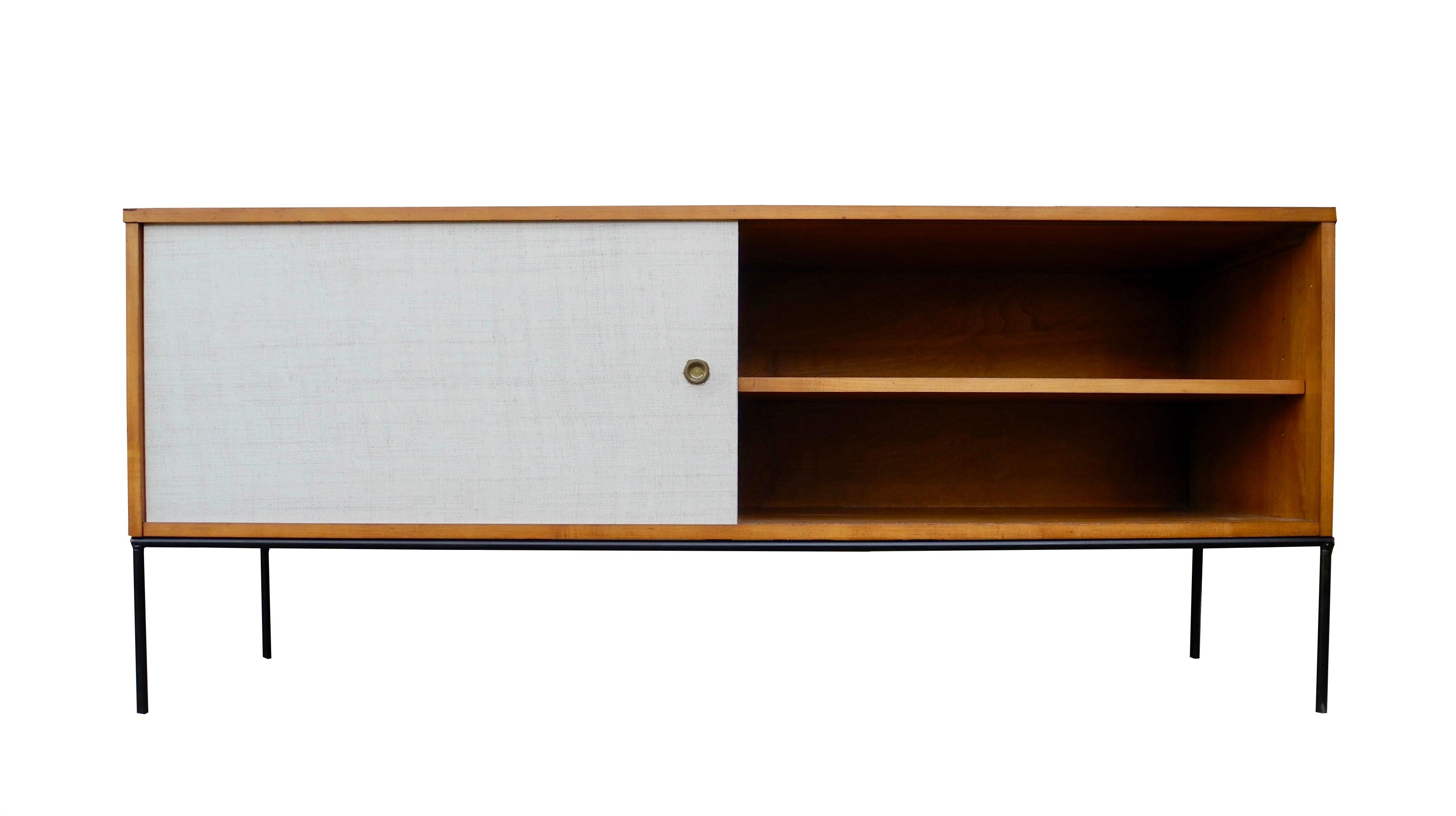American Mid-Century Modern Maple Original Low Sideboard / Credenza by Paul McCobb