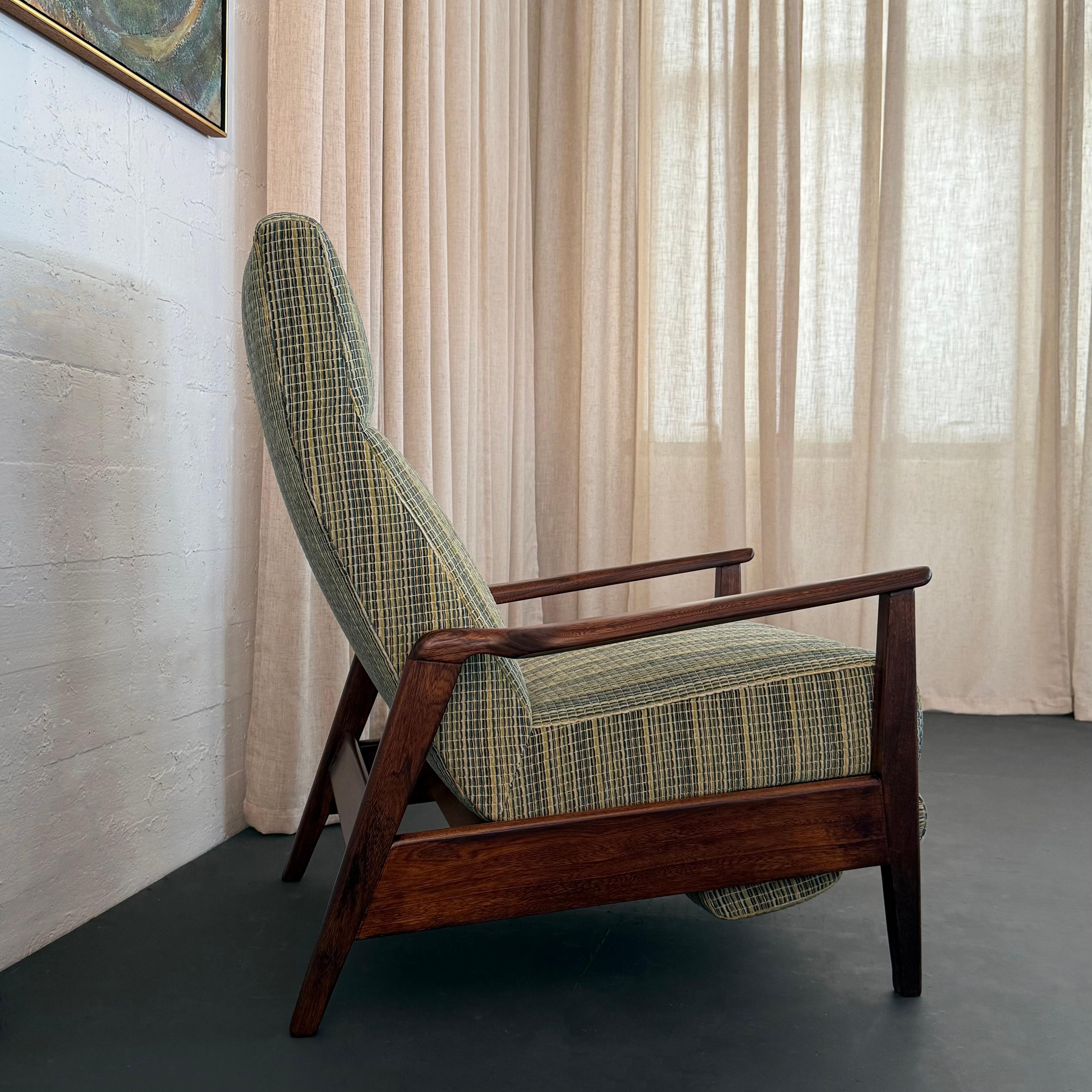 20th Century Mid-Century Modern Maple Reclining Lounge Chair For Sale