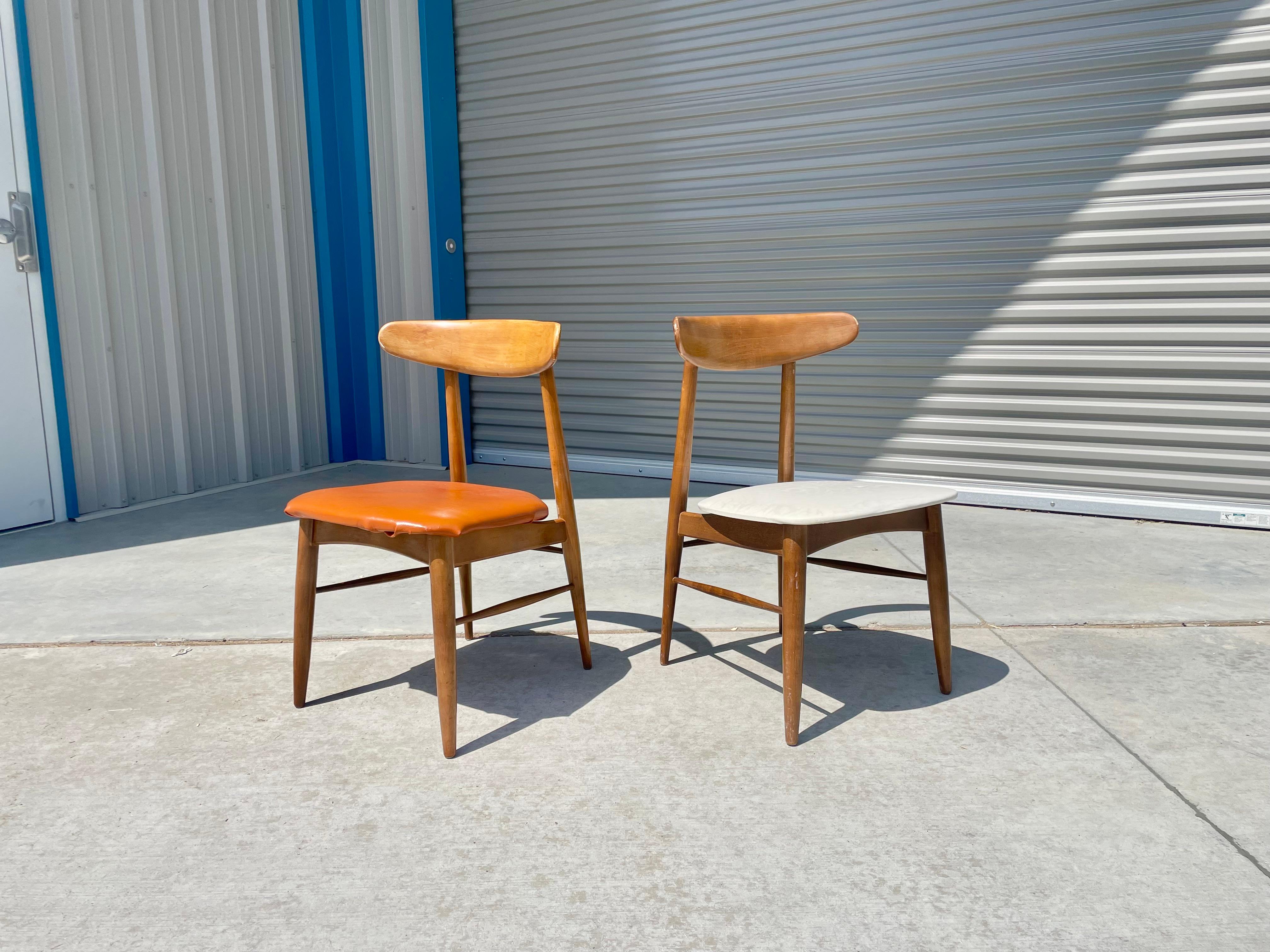Mid Century Modern Maple Side Chairs In Good Condition For Sale In North Hollywood, CA