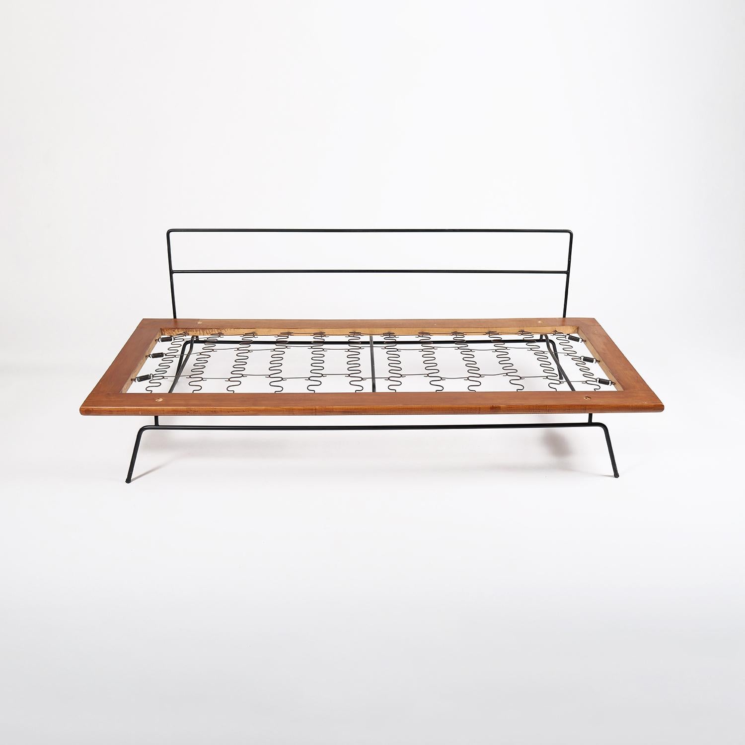 A classic California Modern iron and wood day bed designed by Clifford Pascoe. Original vinyl upholstery. 


Professional, skilled furniture restoration is an integral part of what we do every day. Our goal is to provide beautiful, functional