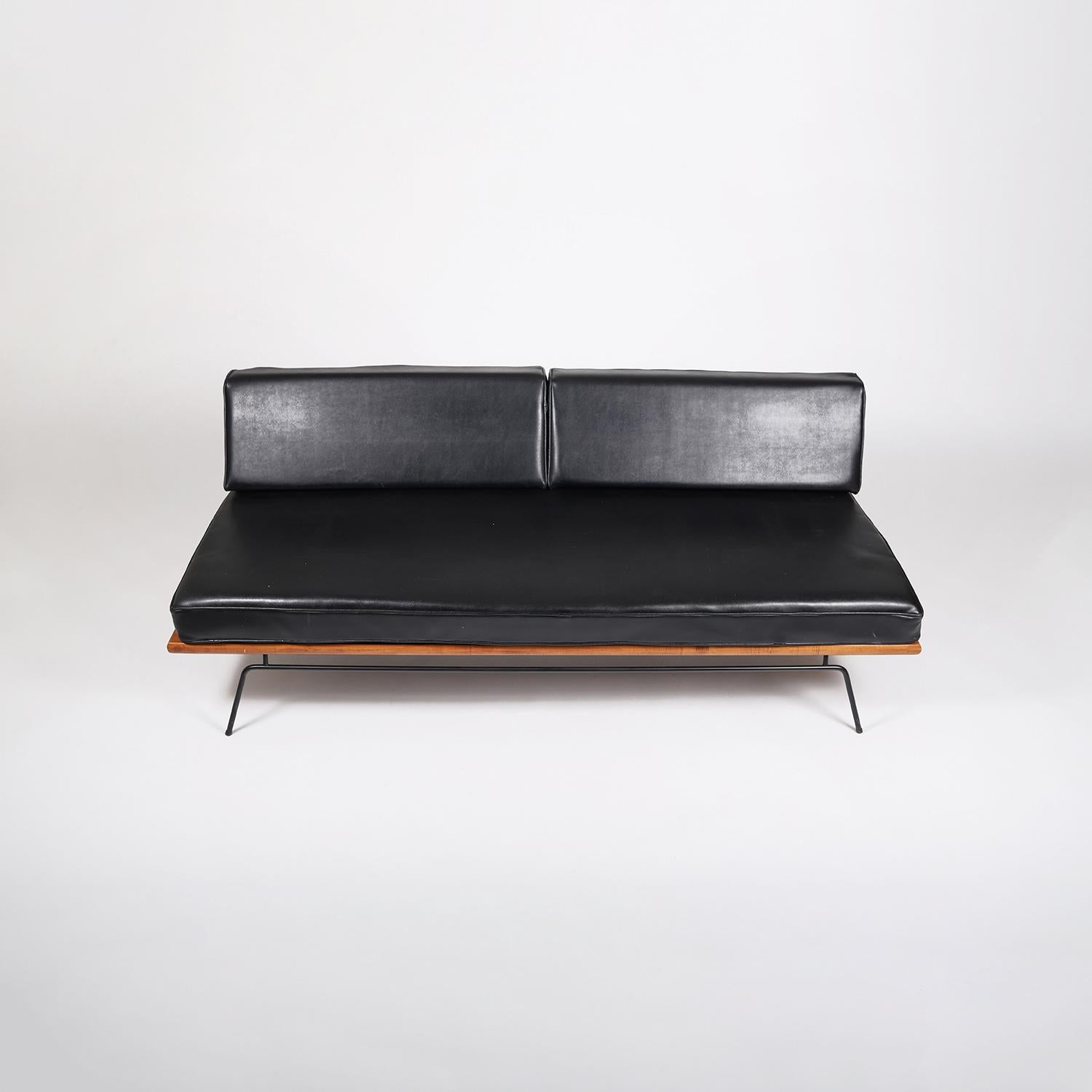 Mid-Century Modern Maple Wire Frame Daybed by Clifford Pascoe 1