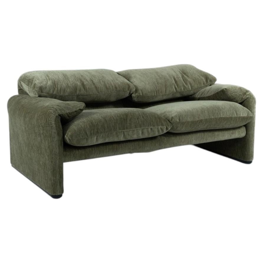 Mid-Century Modern "Maralunga" Sofa by Vico Magistretti for Cassina