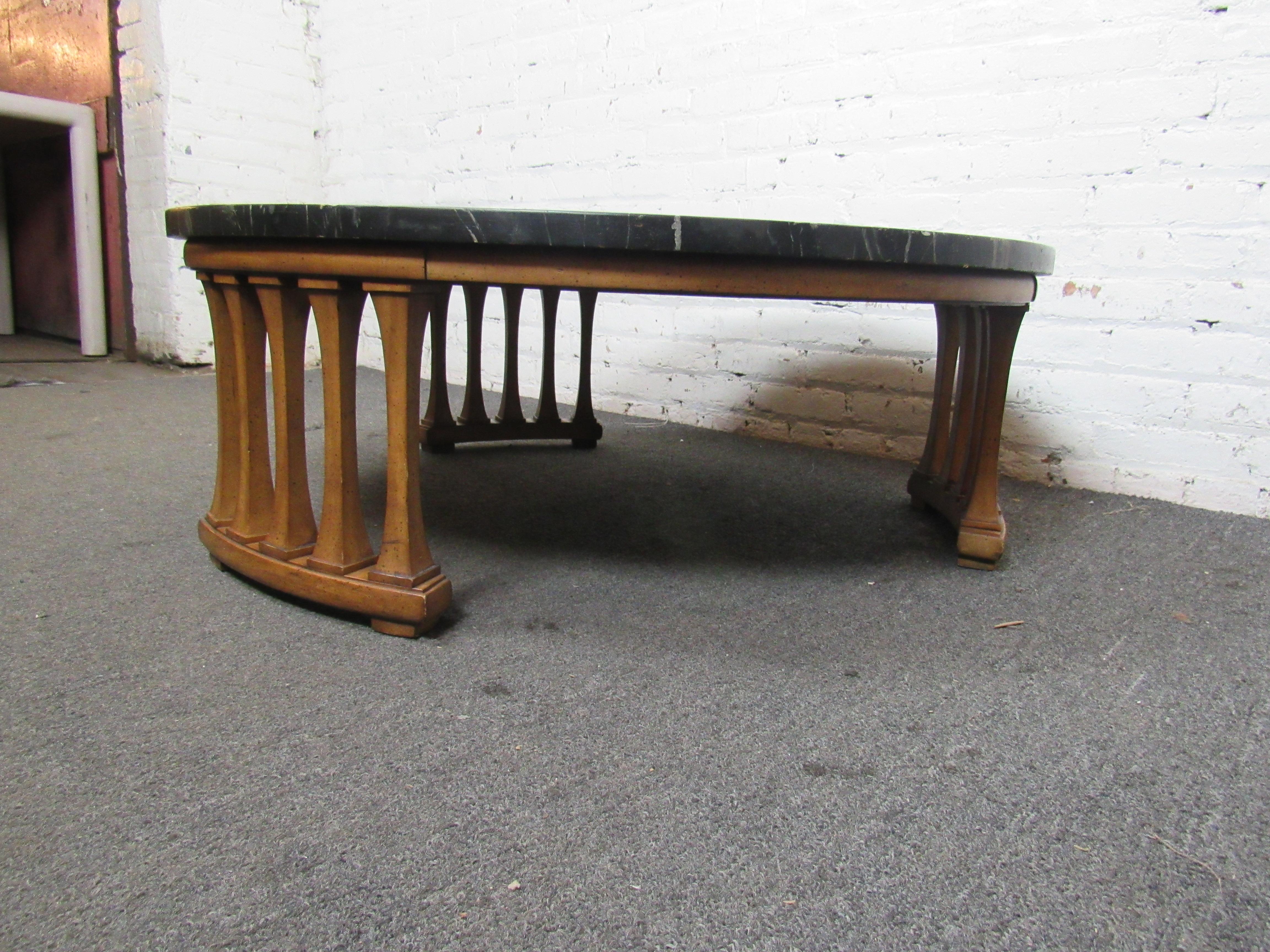 Mid-Century Modern Marble Coffee Table In Good Condition For Sale In Brooklyn, NY