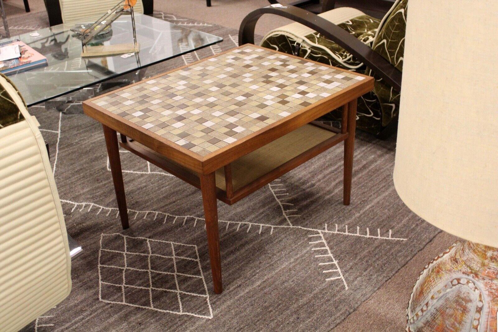 Mid-Century Modern Martz Walnut & Ceramic Tile Inlaid Side End Table with Shelf In Good Condition In Keego Harbor, MI