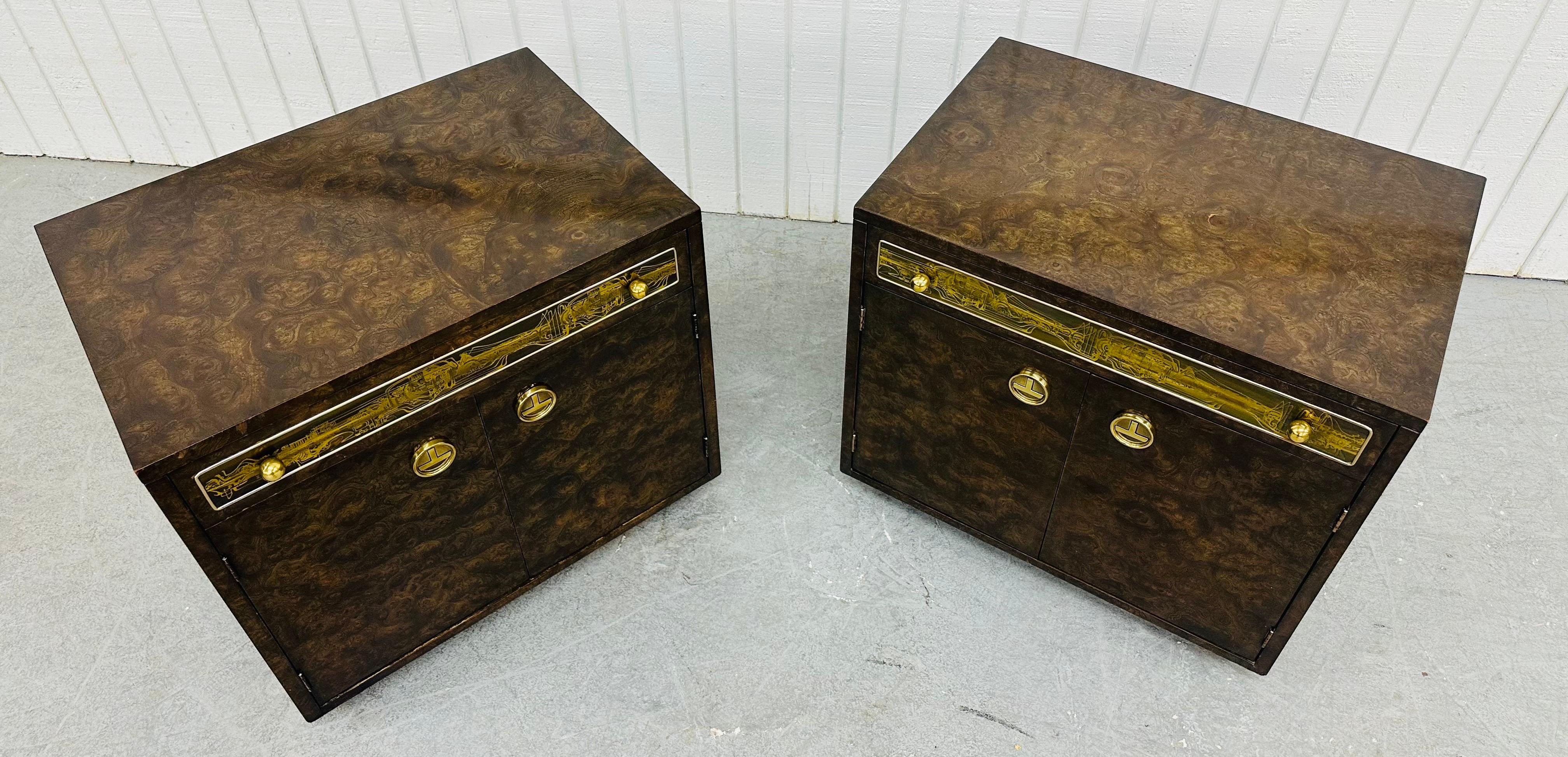 20th Century Mid-Century Modern Mastercraft Burled Wood & Brass Nightstands - Set of 2 For Sale