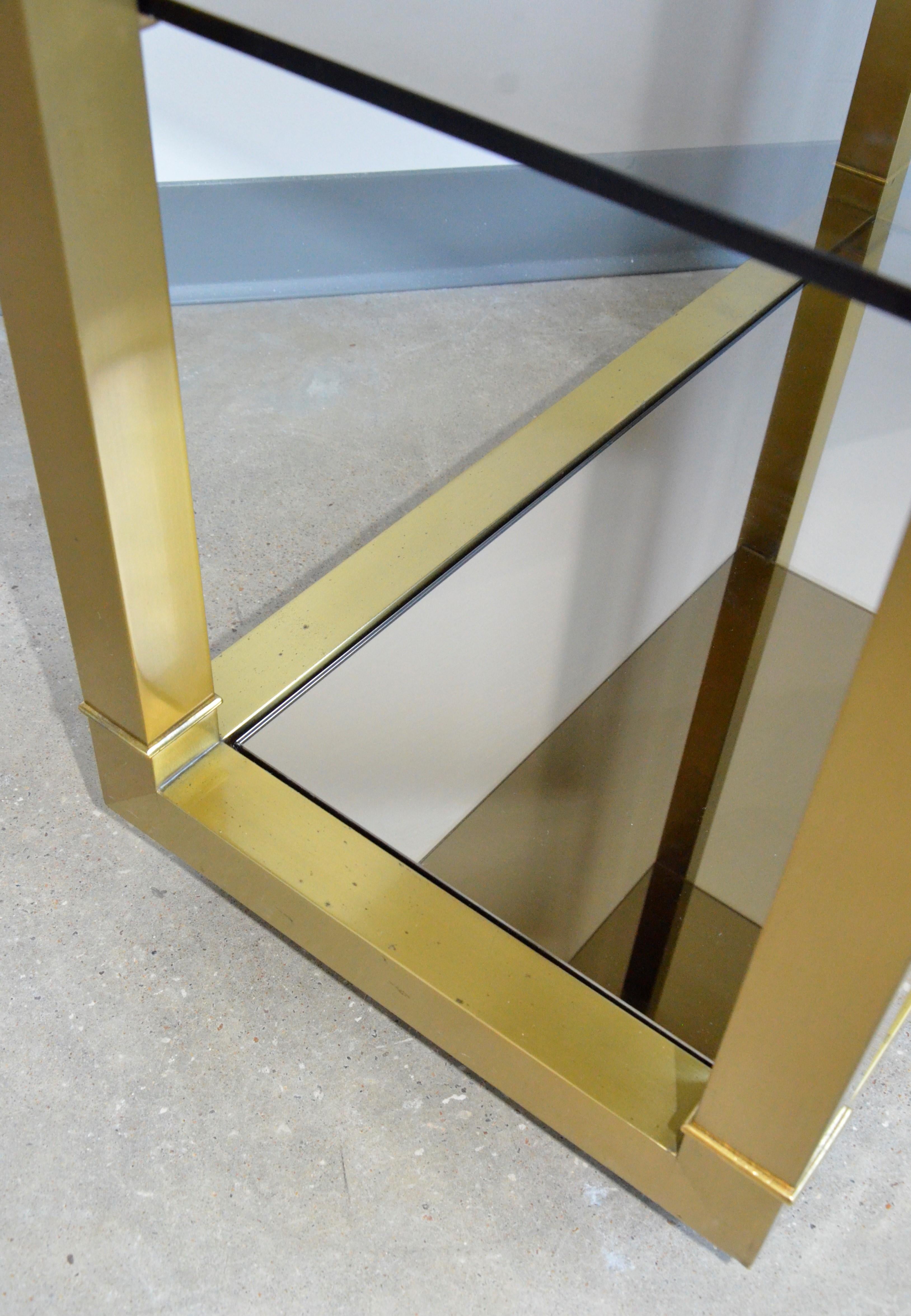Plated Chinoiserie Mastercraft Style Brass with Smoked & Mirrored Glass Shelves Étagère