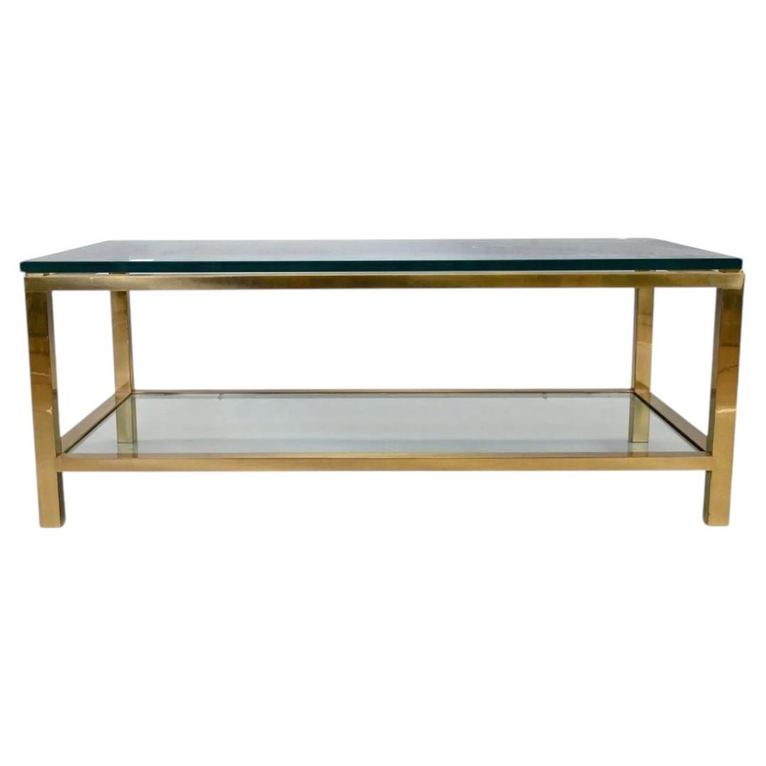 Table basse à deux niveaux en laiton et verre, style Mastercraft, milieu du siècle dernier