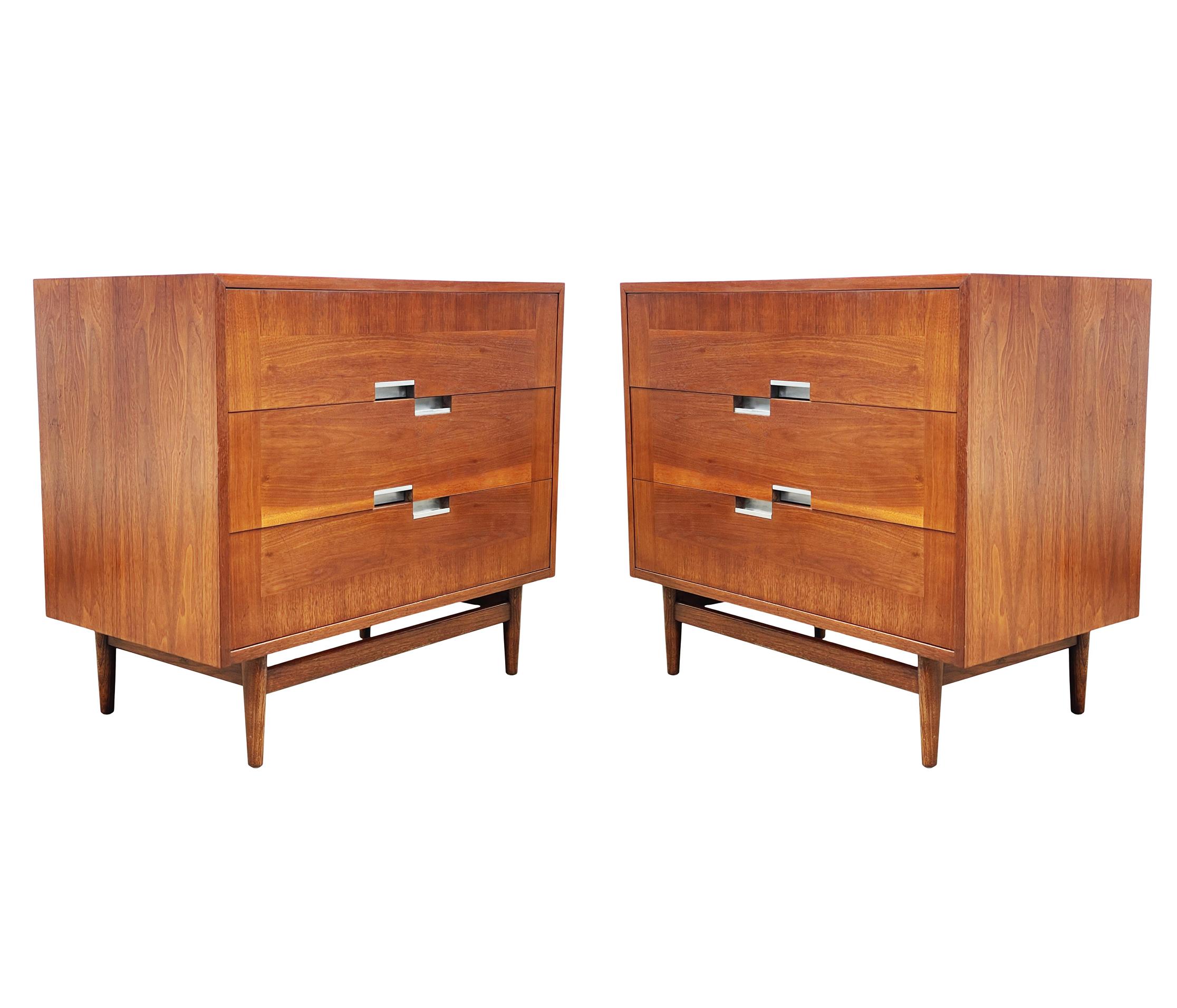 Mid-Century Modern Matching Pair of Chests, Commodes or Large Night Stands 1