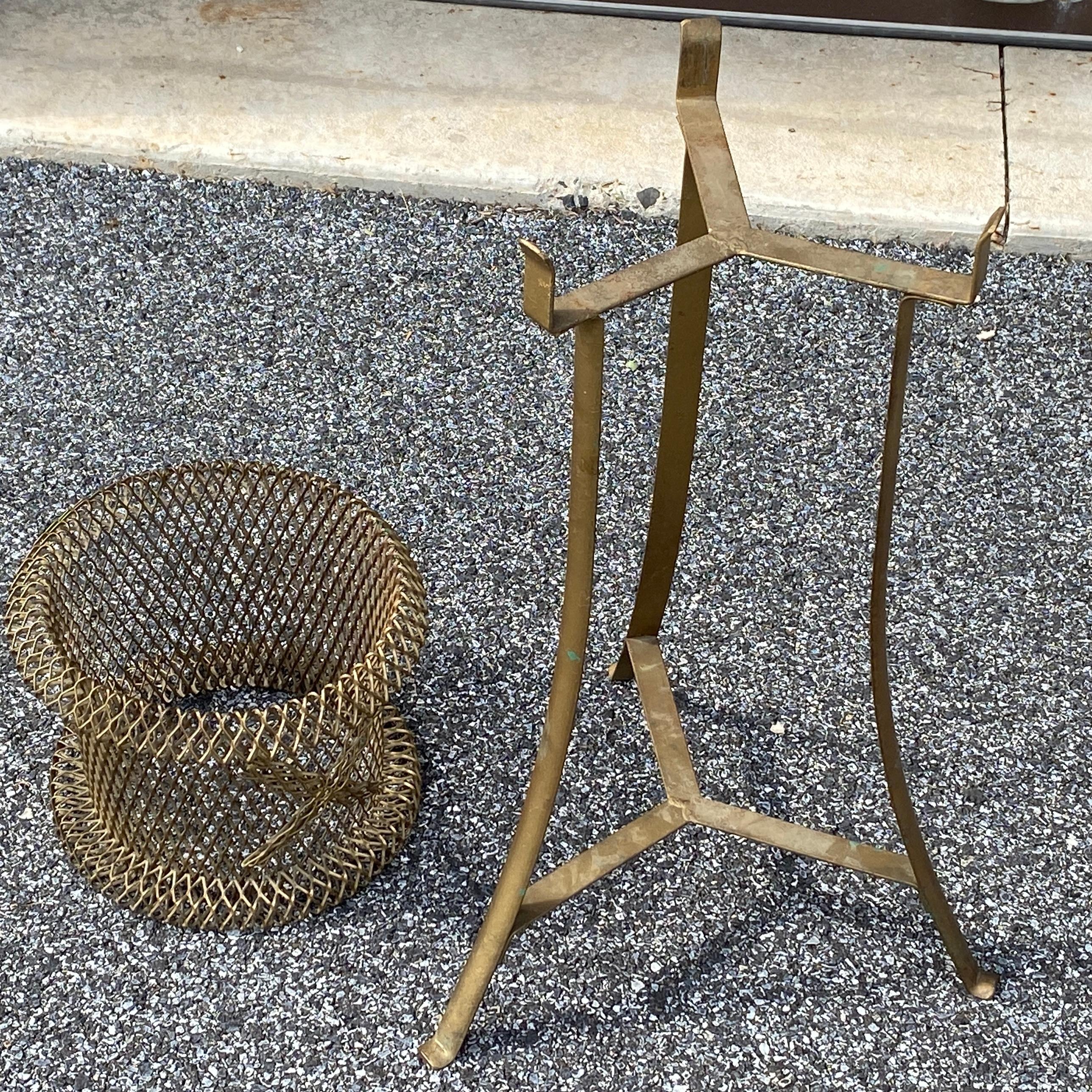 Mid-Century Modern Mathieu Matégot Style Steel Mesh Planter Plant Stand In Good Condition In West Chester, PA