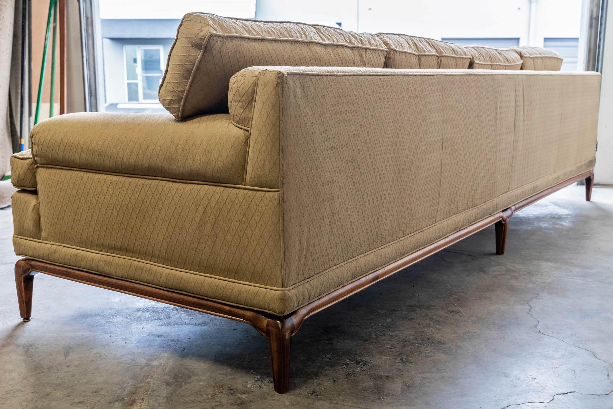Mid-Century Modern Maurice Bailey for Monteverdi-Young Sofa In Fair Condition In Las Vegas, NV