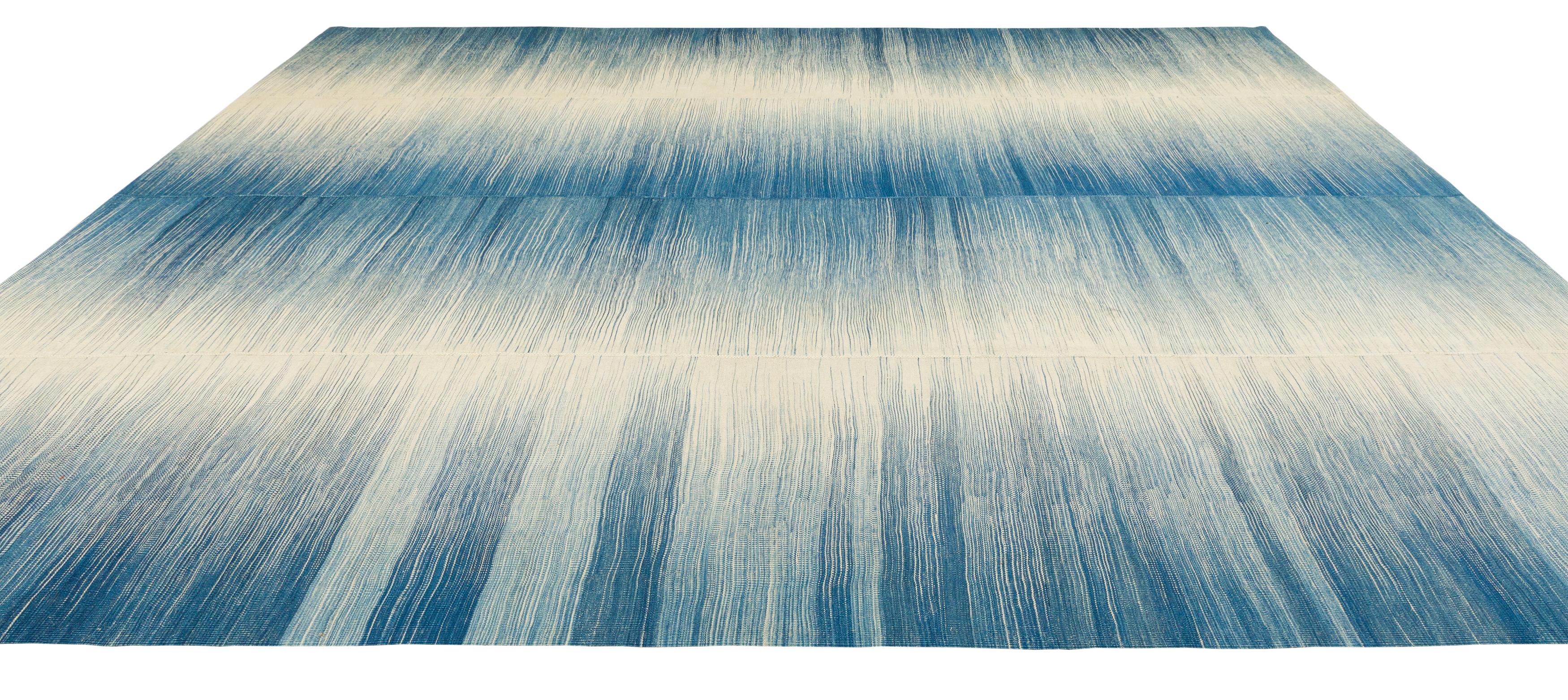 Mid-Century Modern Maznadran Flatweave Rug For Sale 3