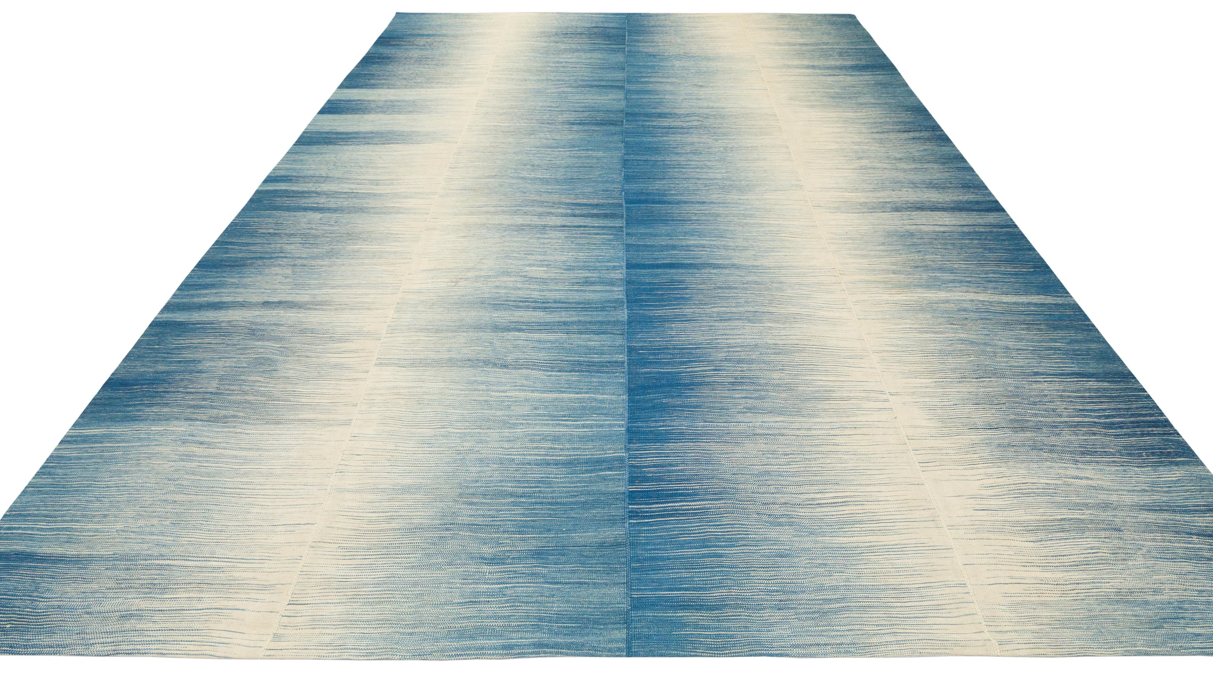 Contemporary Mid-Century Modern Maznadran Flatweave Rug For Sale