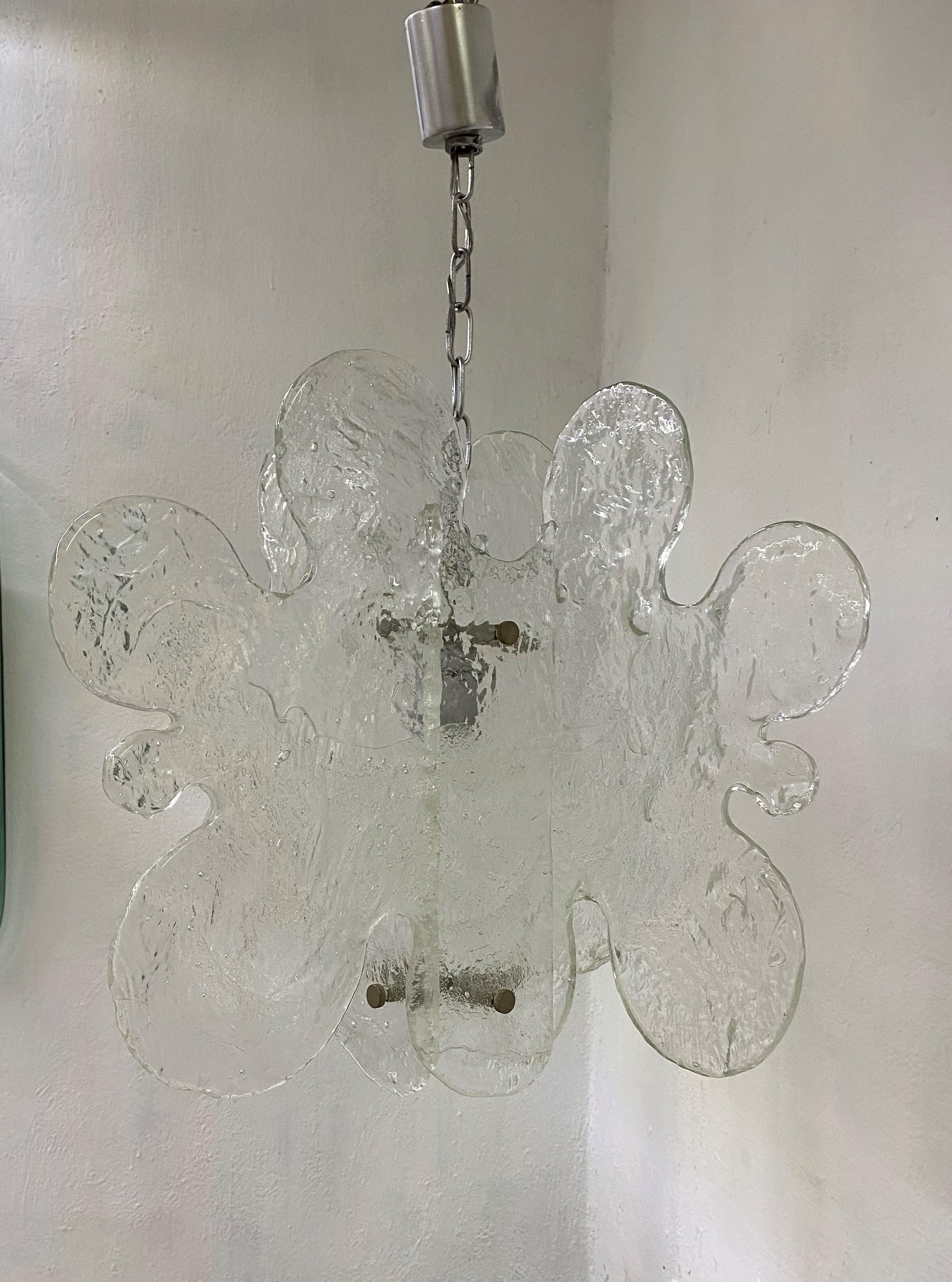 Moderner Mazzega-Kronleuchter aus der Mitte des Jahrhunderts aus klarem Muranoglas von Carlo Nason (Geblasenes Glas) im Angebot