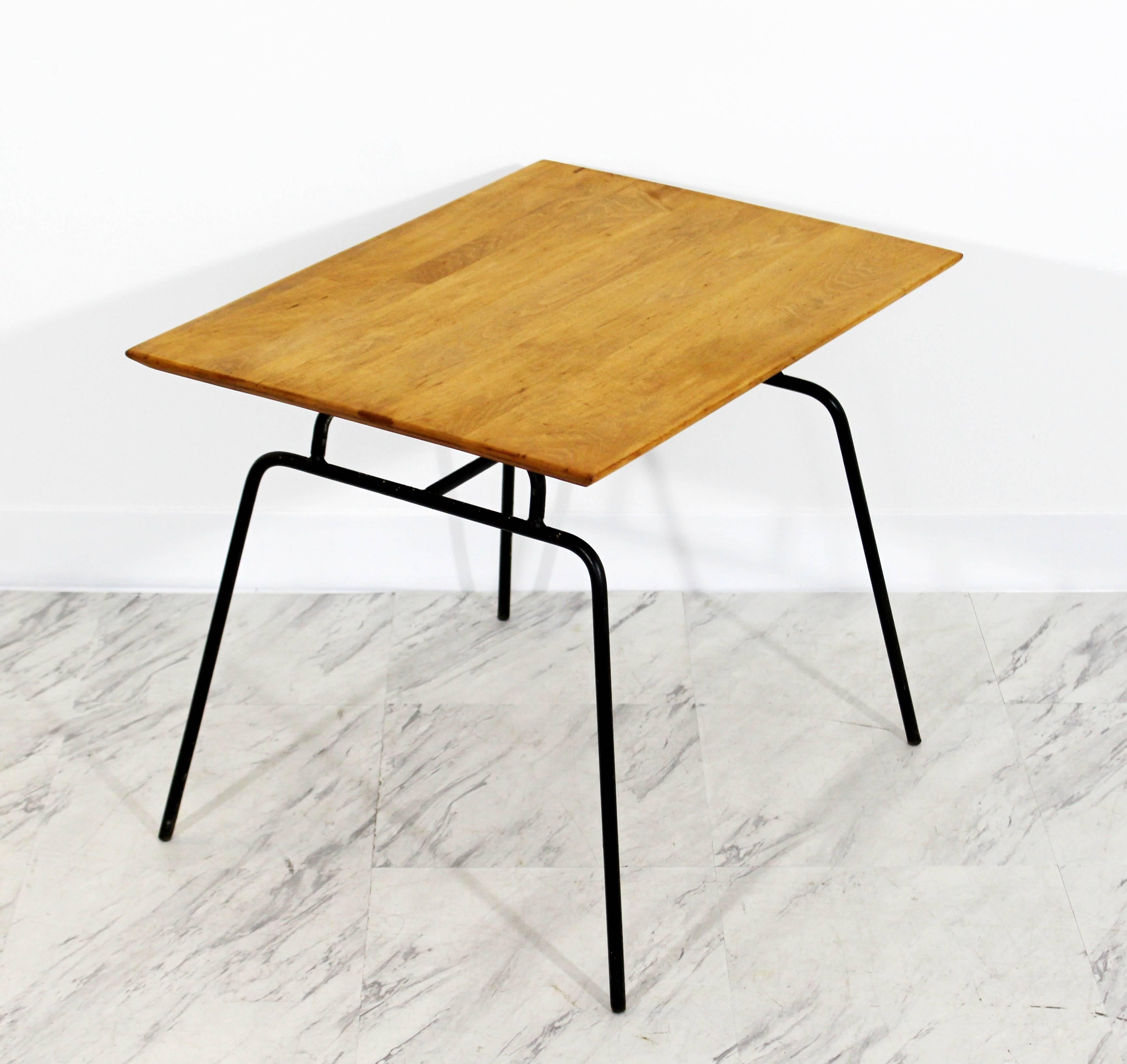 Mid-Century Modern McCobb Planner Group Winchendon Maple & Iron End Table, 1950s In Good Condition In Keego Harbor, MI