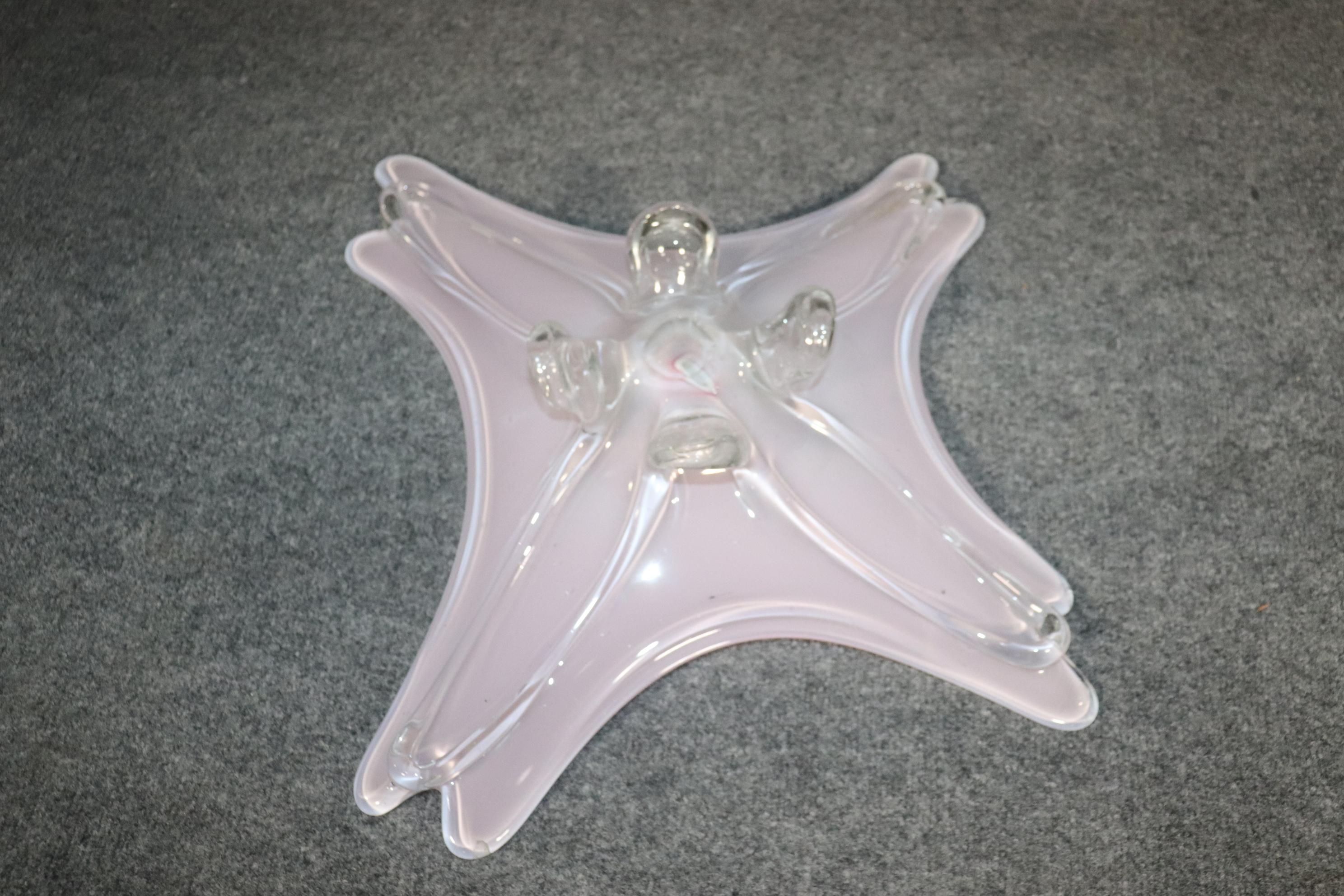 Mid-Century Modern MCM Pink Italian Murano Glass Center Piece For Sale 2