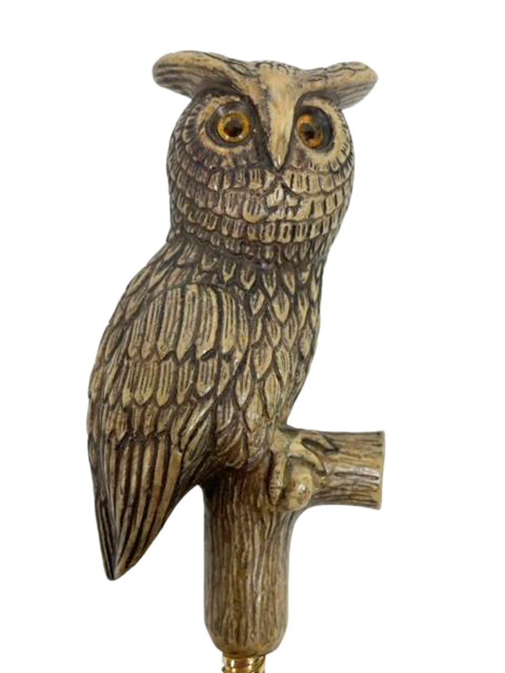 Mechanischer Korkenzieher aus Messing und Holz mit geformter Eule-Figur, Mid-Century Modern im Zustand „Gut“ im Angebot in Nantucket, MA