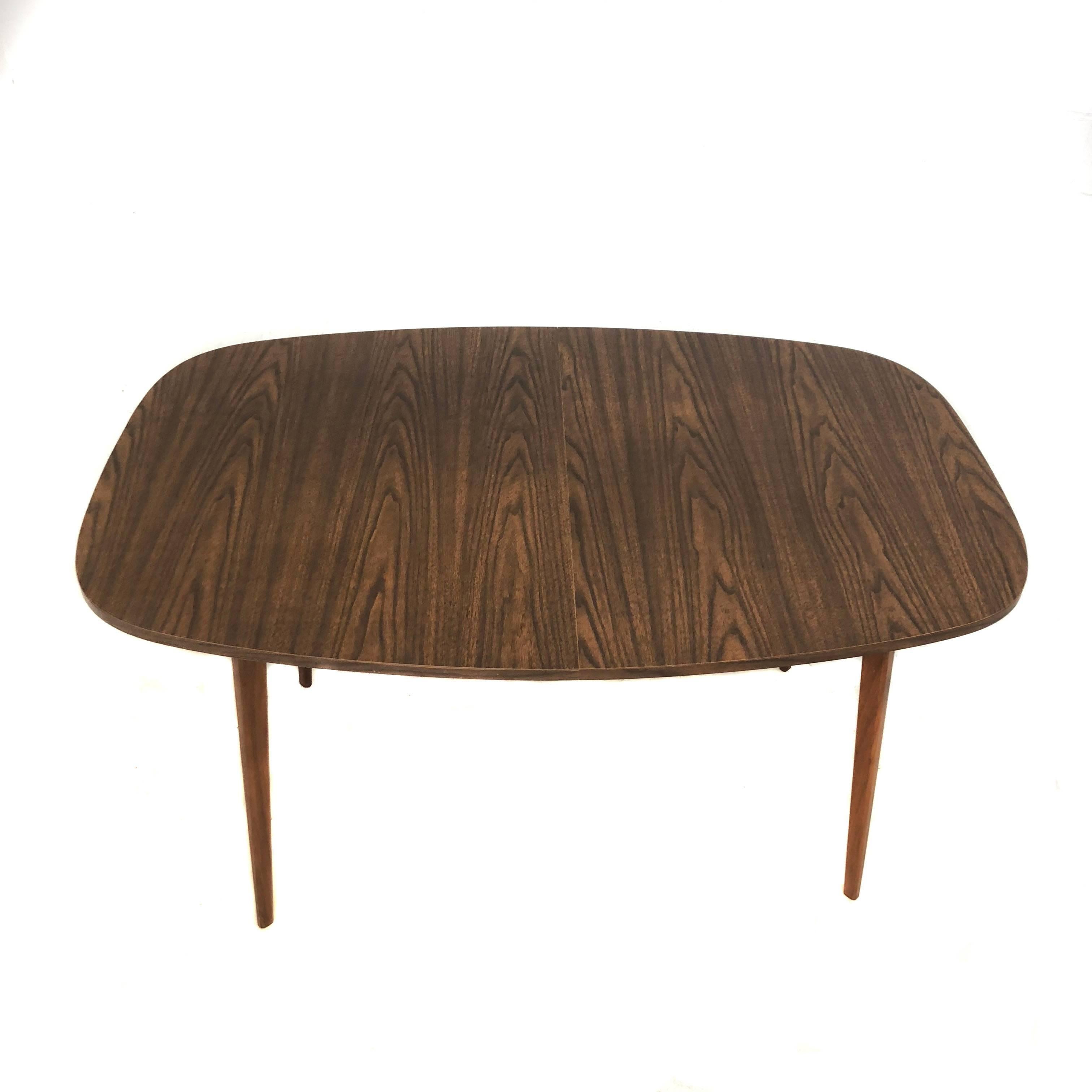 Laminate Mid-Century Modern Mel Smilow Dining Table with Two Leaves For Sale