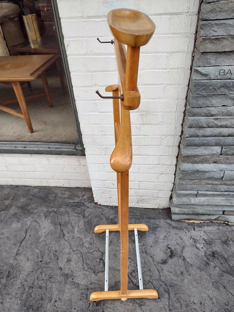 Mid Century Modern Men's Clothing Valet C1960 Italy For Sale at 1stDibs