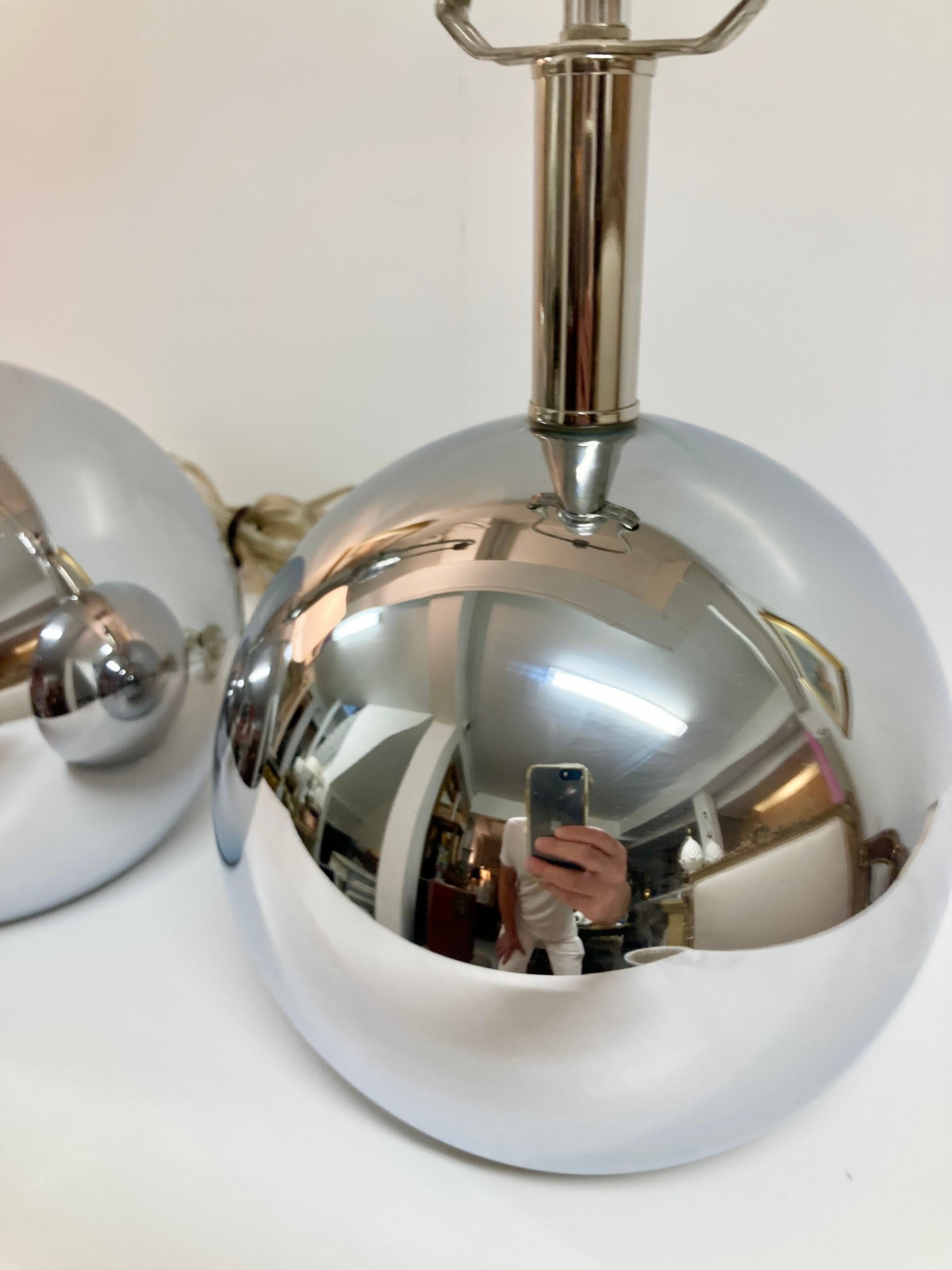 Pareja de lámparas de sobremesa con espejo de cristal de mercurio modernas de mediados de siglo en venta 5
