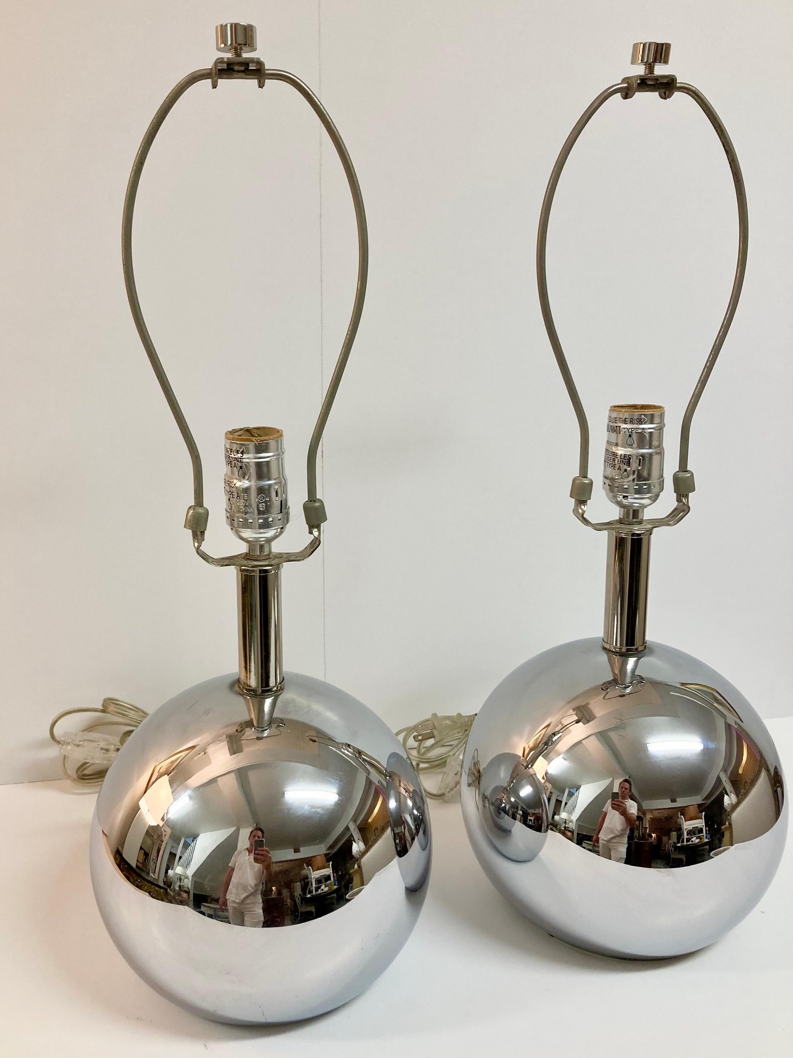 Pareja de lámparas de sobremesa con espejo de cristal de mercurio modernas de mediados de siglo Espejo en venta