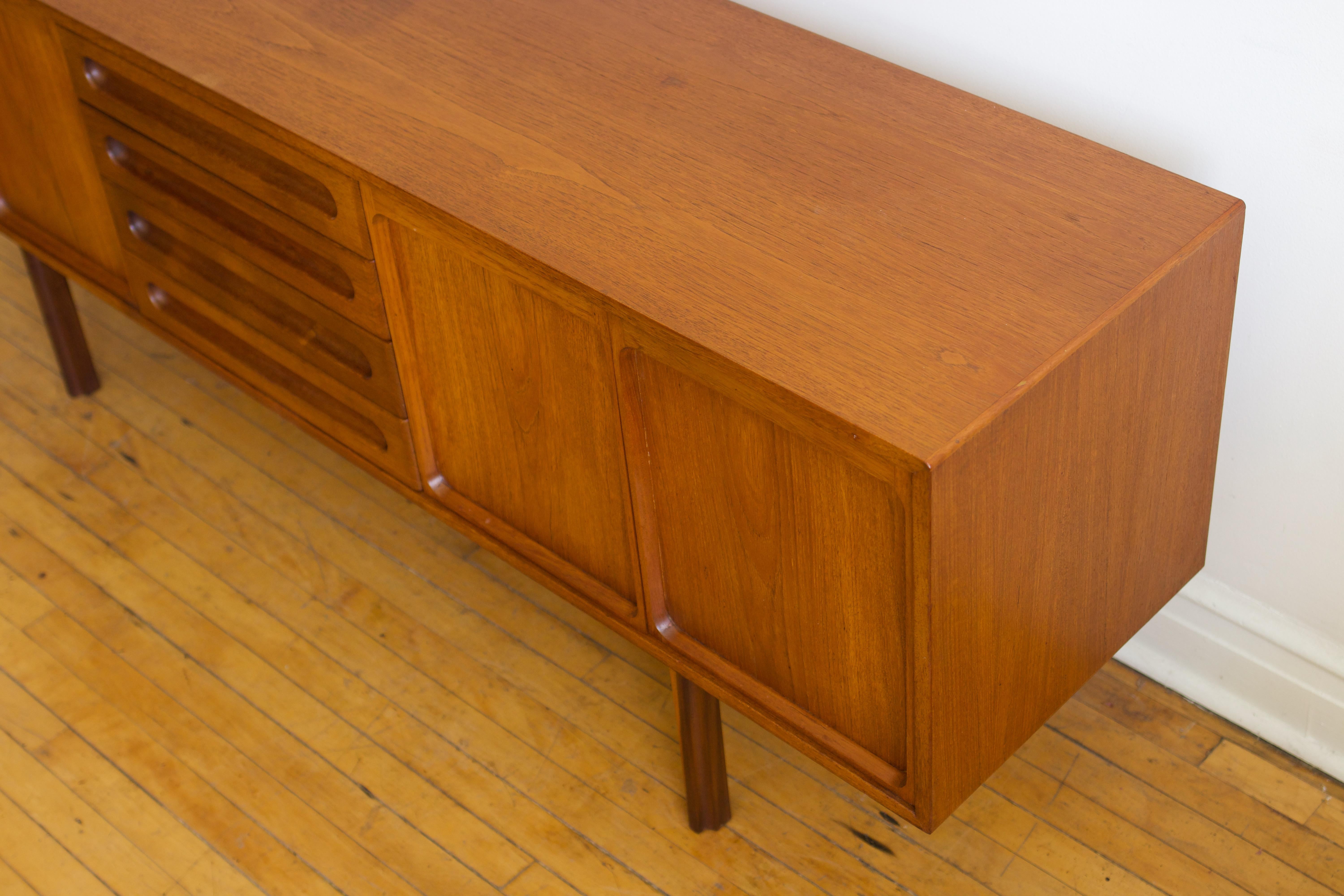 Mid-Century Modern Meredew Teak Credenza 14