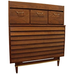 Commode moderne du milieu du siècle Merton Gershun American of Martinsville "Dania" Tall Chest