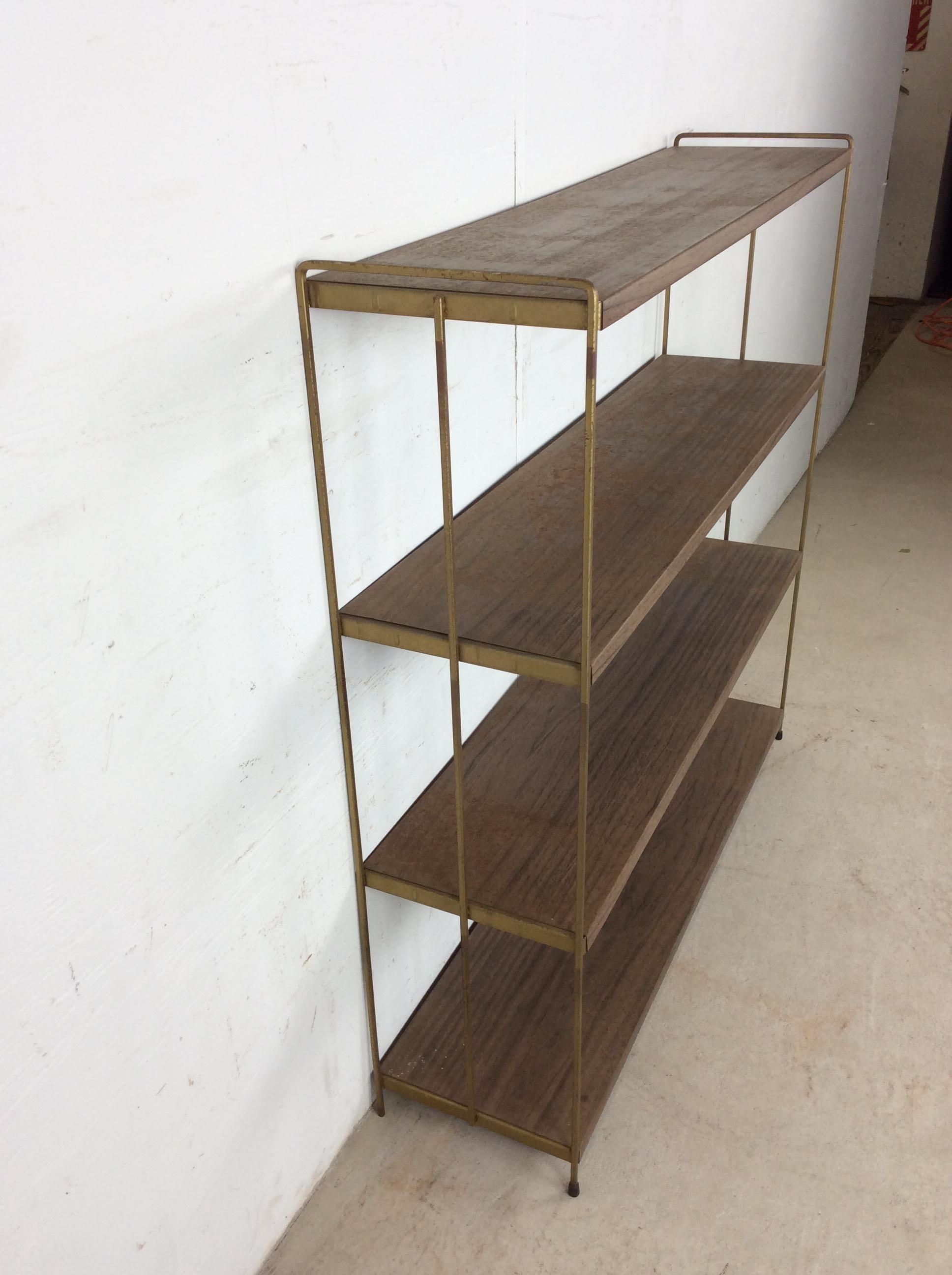 Mid Century Modern Metal 4 Shelf Bookcase with Faux Wood Print in vendita 9