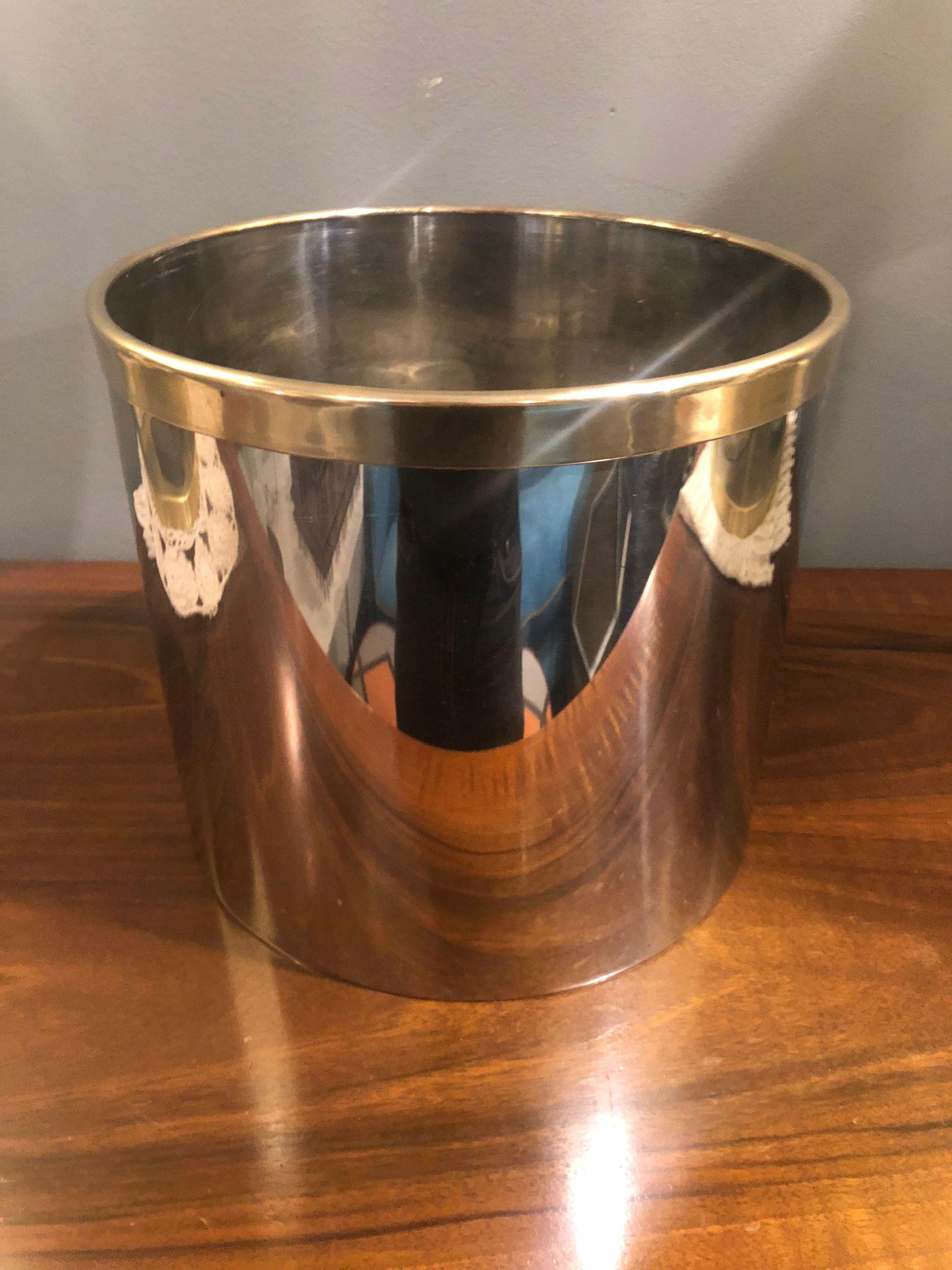 Italian Mid-Century Modern Metal and Brass Cachepot by Romeo Rega, Italy 'circa 1965s' For Sale
