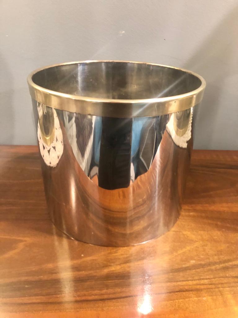 Mid-Century Modern Metal and Brass Cachepot by Romeo Rega, Italy 'circa 1965s' For Sale 1