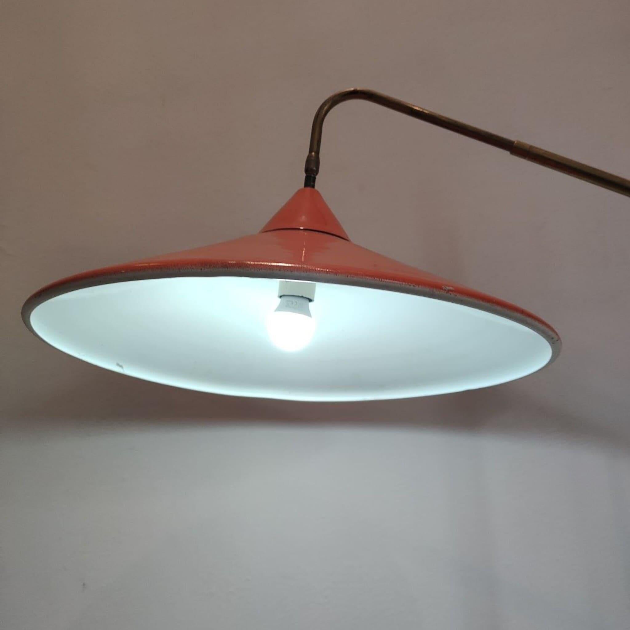 Mid-century modern metal and brass italian floor lamp from 1950s For Sale 4