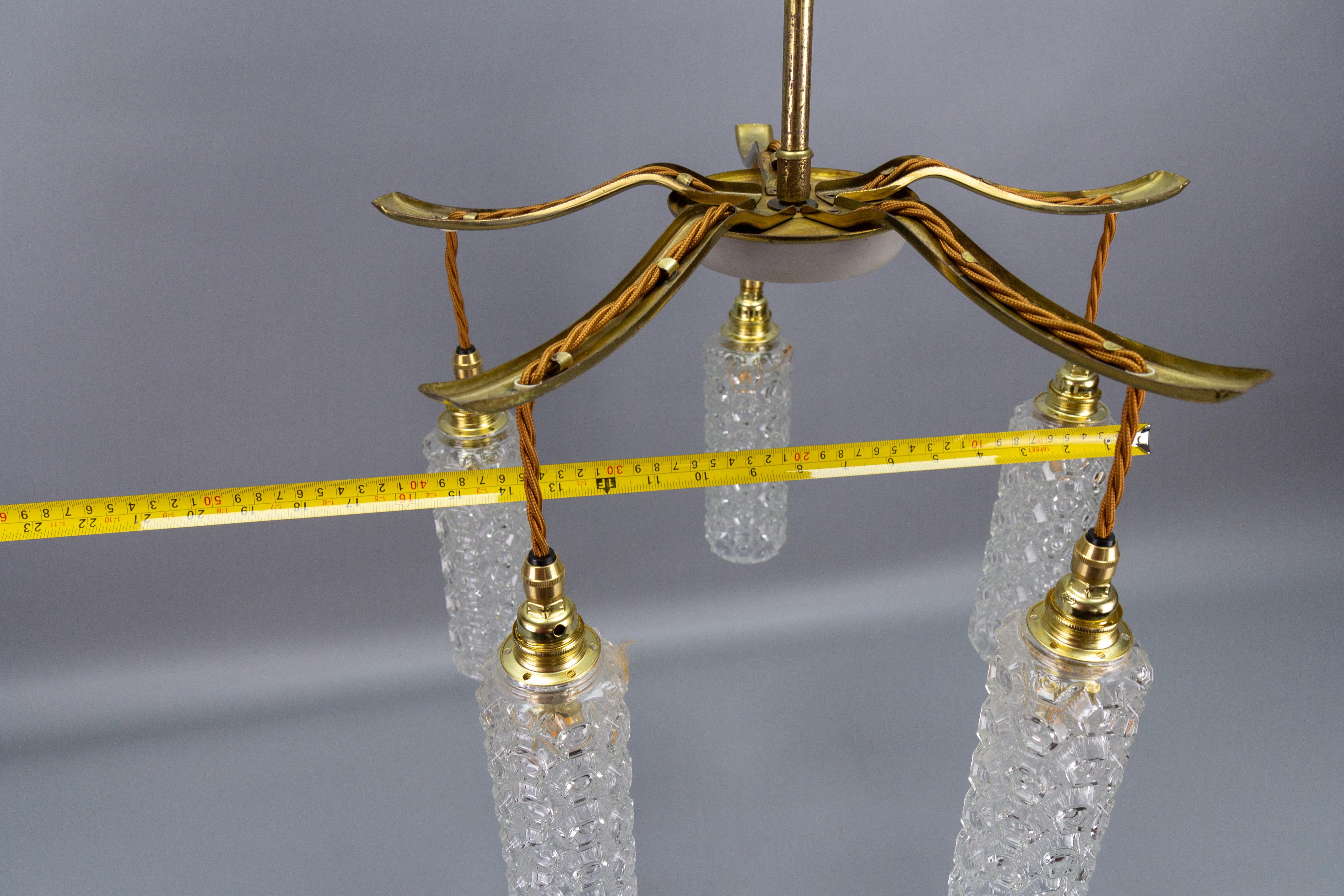 Mid-Century Modern Metal and Clear Glass Five-Light Pendant Chandelier For Sale 8