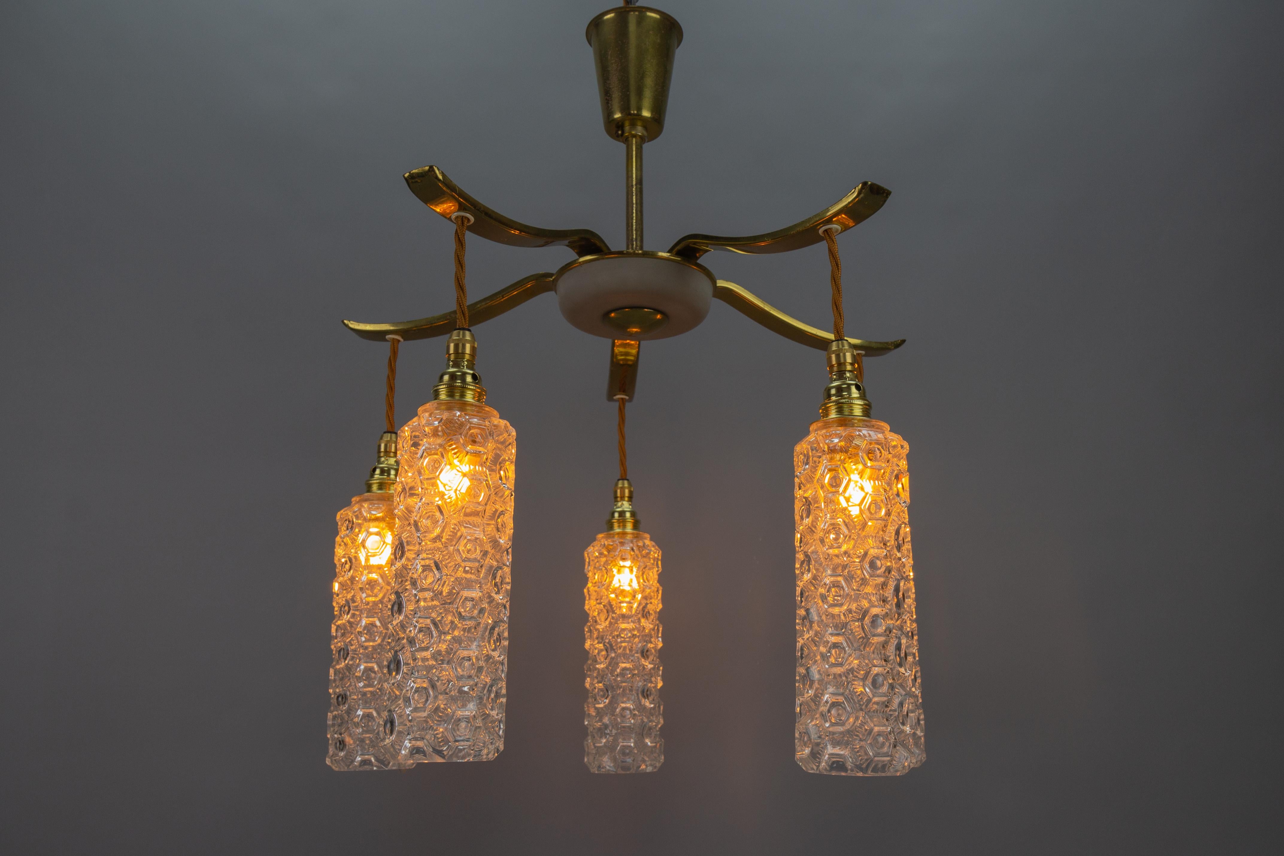 Mid-Century Modern Metal and Clear Glass Five-Light Pendant Chandelier For Sale 15