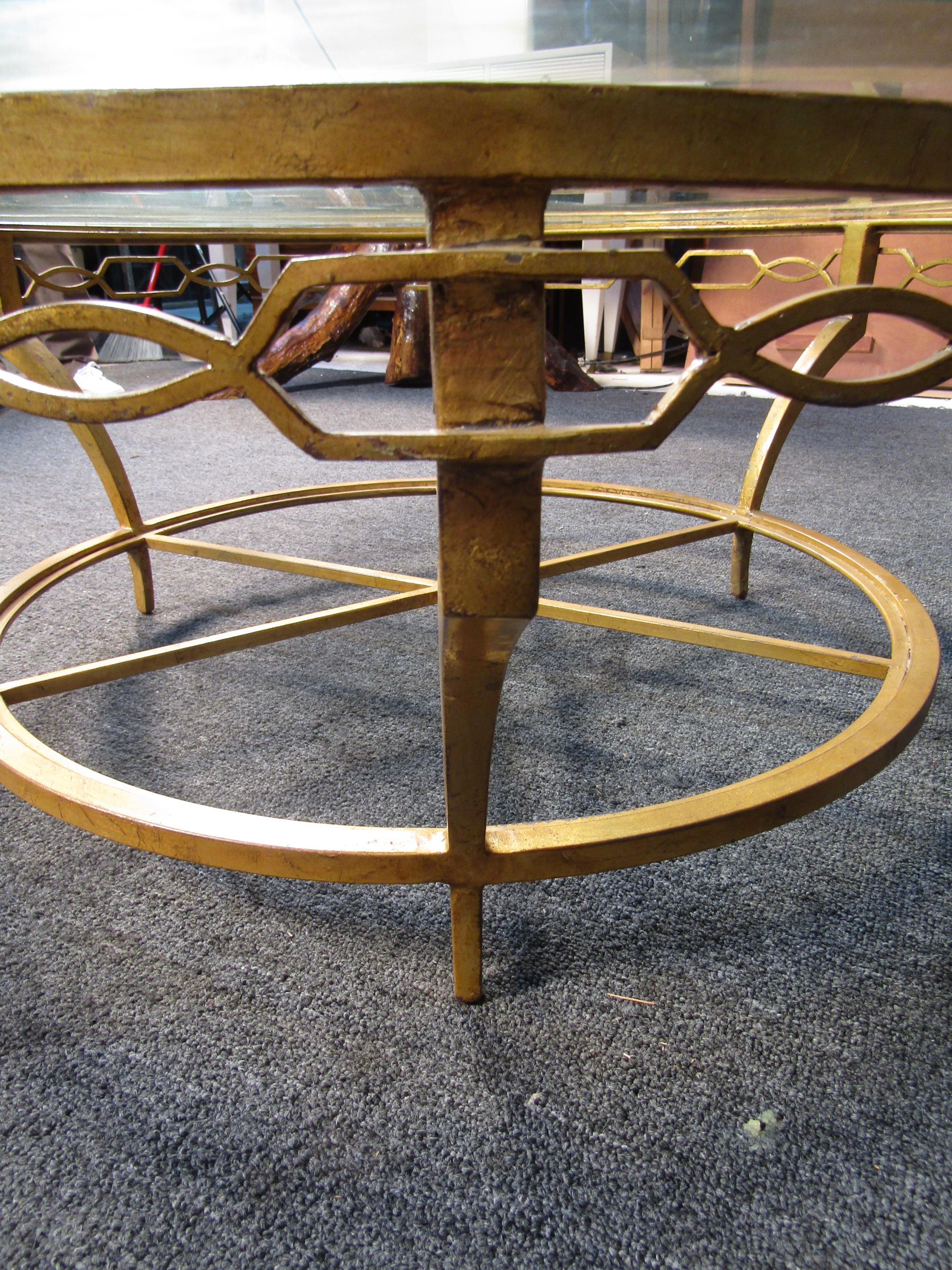 Mid-Century Modern Metal and Glass Coffee Table For Sale 1