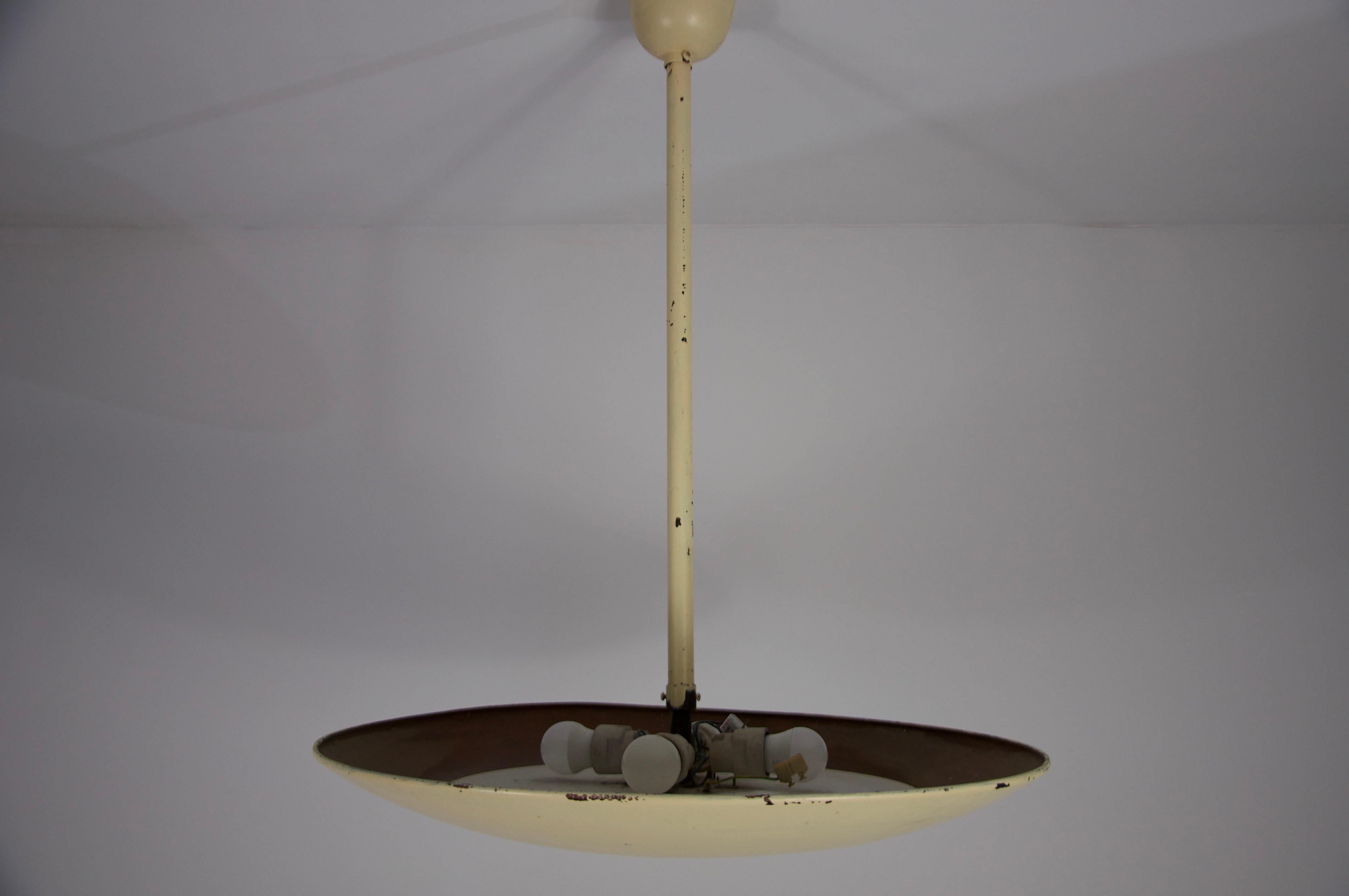 Lampada da soffitto in metallo della modernità di metà secolo Germania, anni '60 in vendita 6