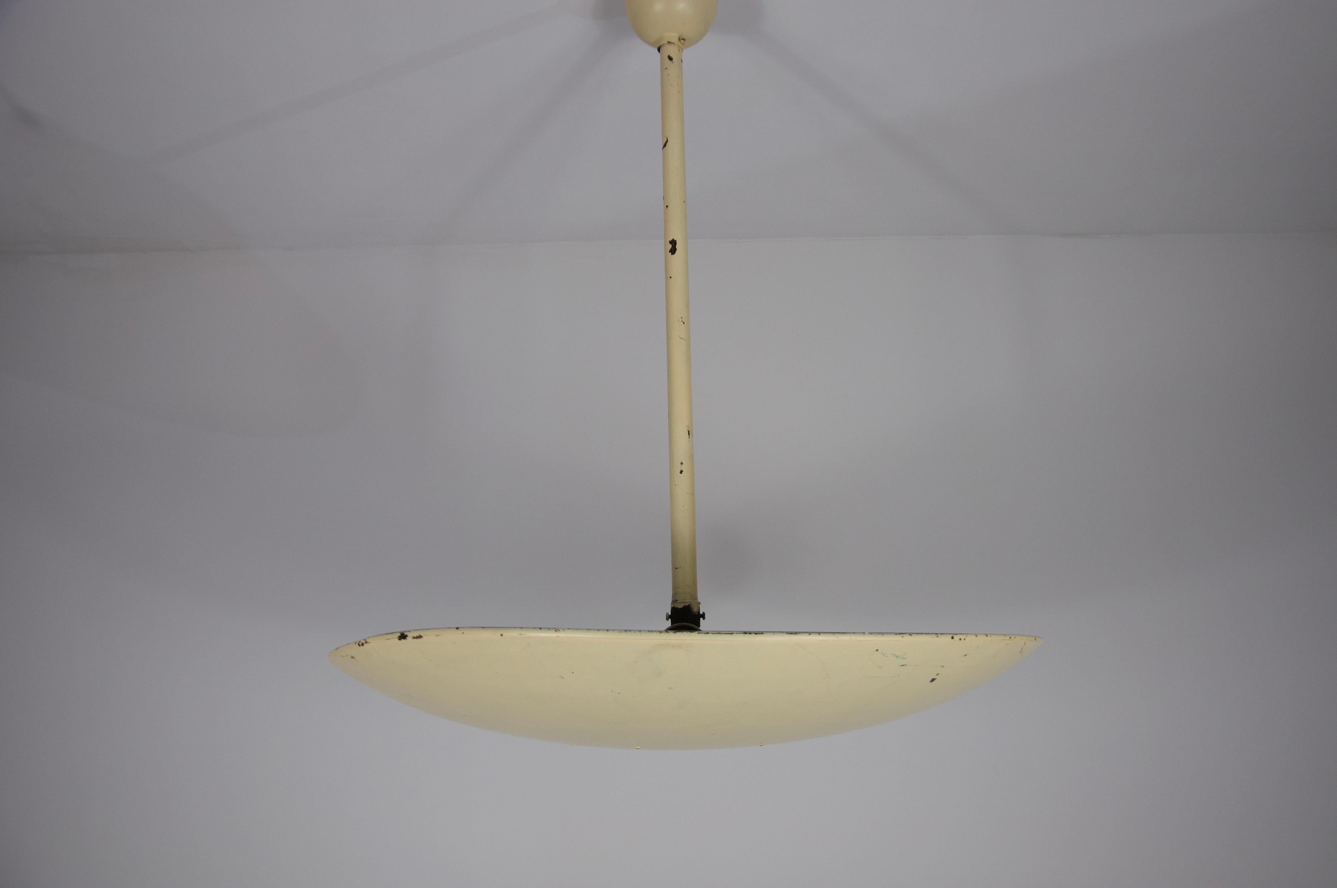 Tedesco Lampada da soffitto in metallo della modernità di metà secolo Germania, anni '60 in vendita