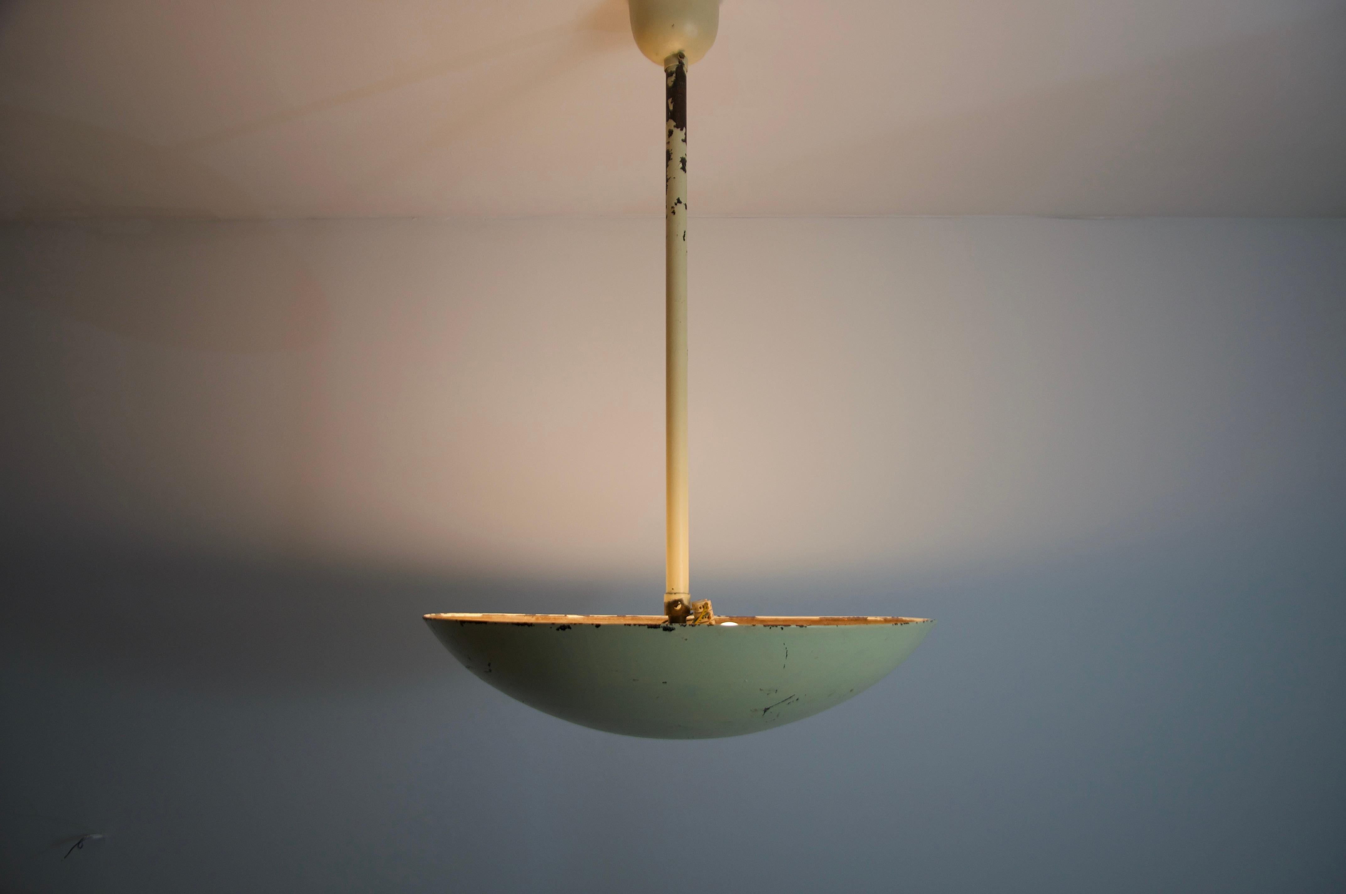Plafonnier en métal moderne du milieu du siècle, Allemagne, années 1960 en vente 1