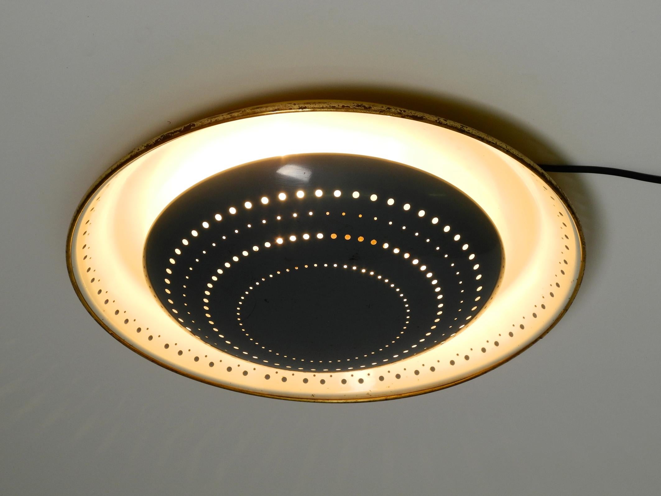 Mid Century Modern metal ceiling or wall lamp by Ernest Igl for Hillebrand In Good Condition For Sale In München, DE