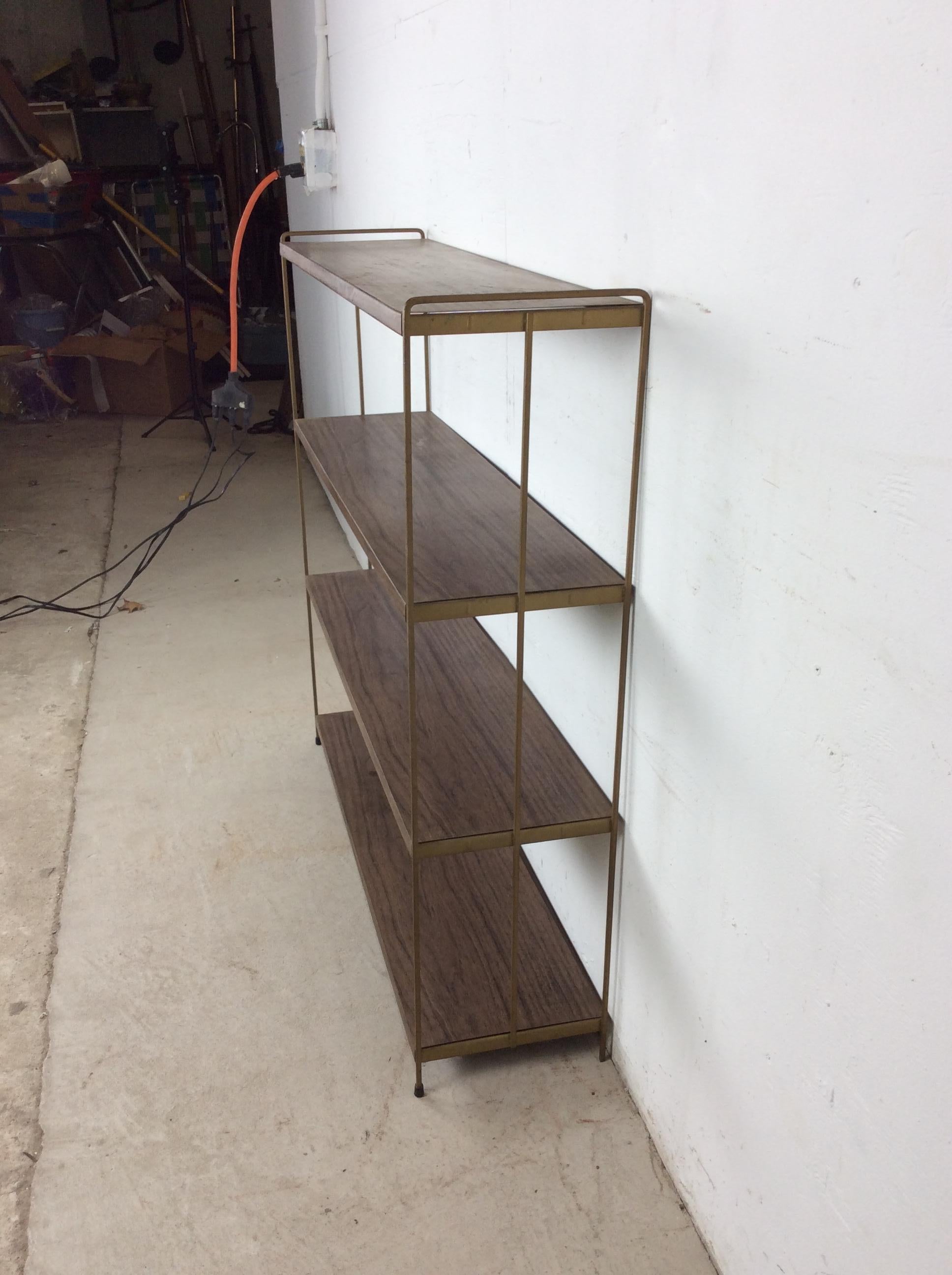 Mid Century Modern Metal Four Shelf Bookcase with Faux Wood Print in vendita 4
