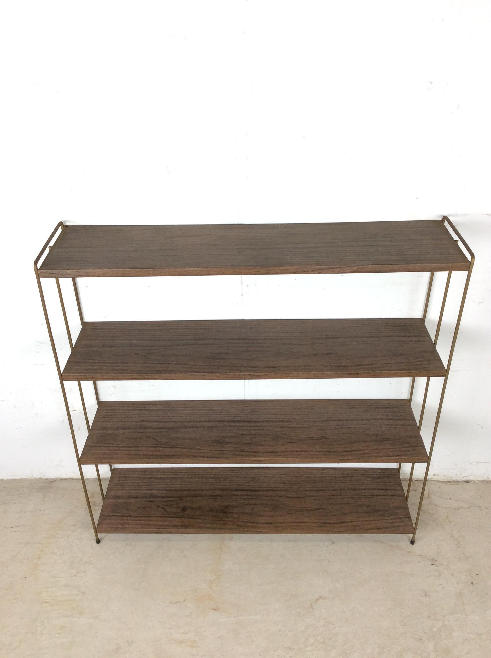 Americano Mid Century Modern Metal Four Shelf Bookcase with Faux Wood Print in vendita