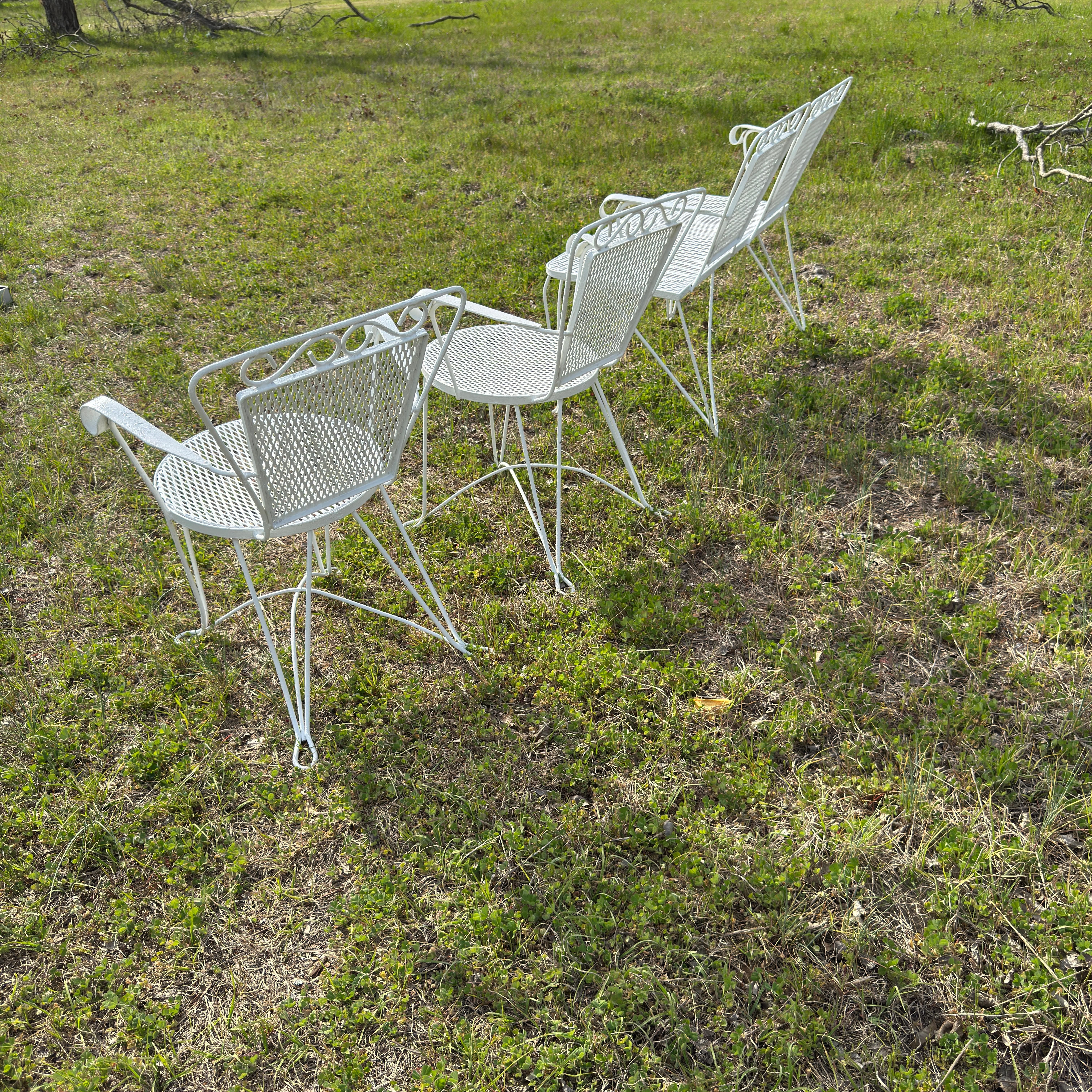 Mid Century Modern Metal Outdoor Furniture Set- 3 Pieces Otro en venta
