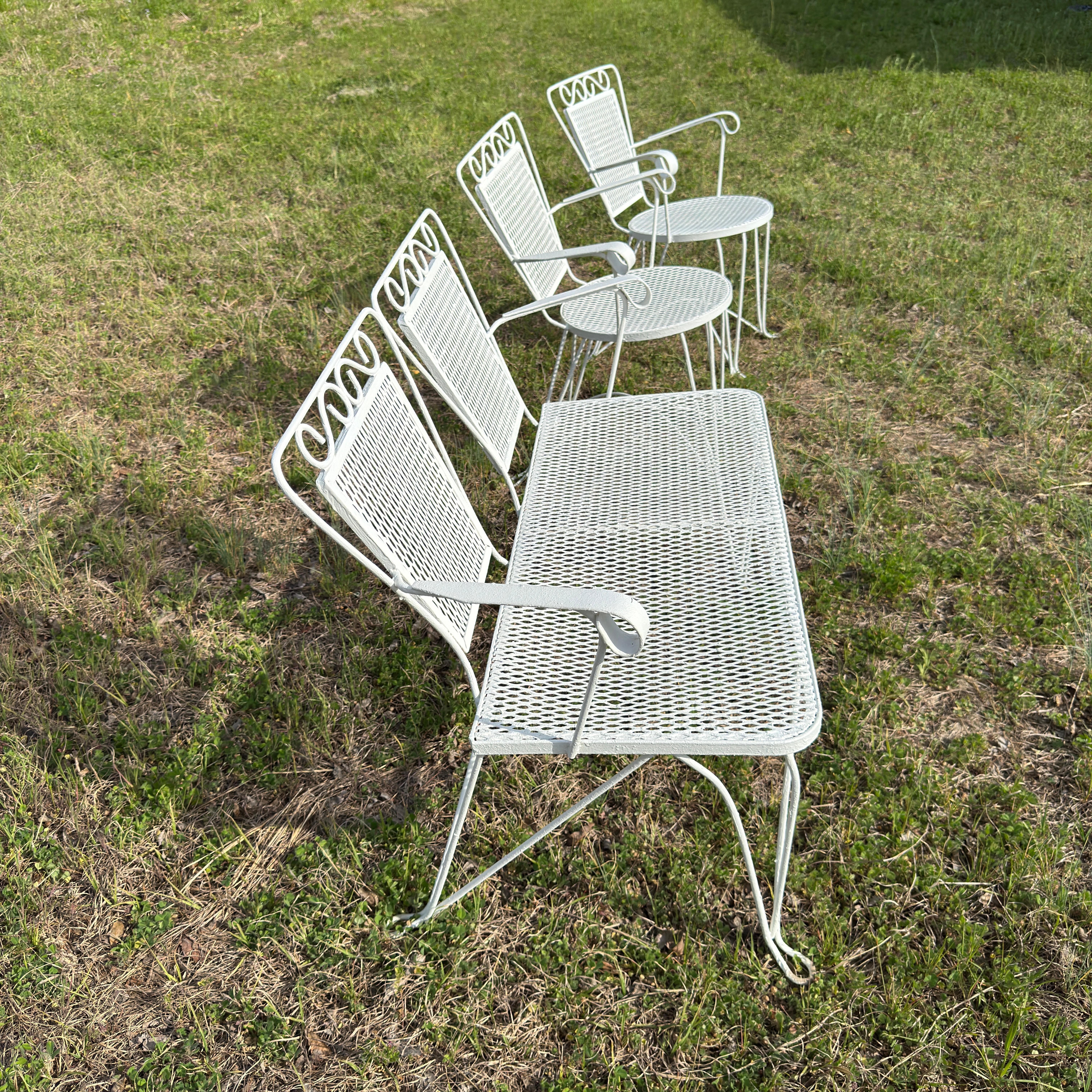 Mid Century Modern Metal Outdoor Furniture Set- 3 Pieces en Bueno estado para la venta en Cordova, SC