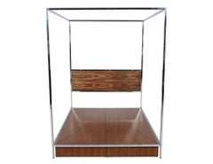 Mid-Century Modern Metal Queen Size Bed Frame in the Style of Milo Baughman