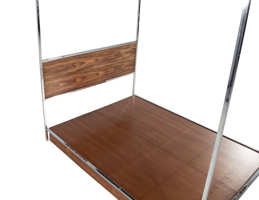 American Mid-Century Modern Metal Queen Size Bed Frame in the Style of Milo Baughman For Sale