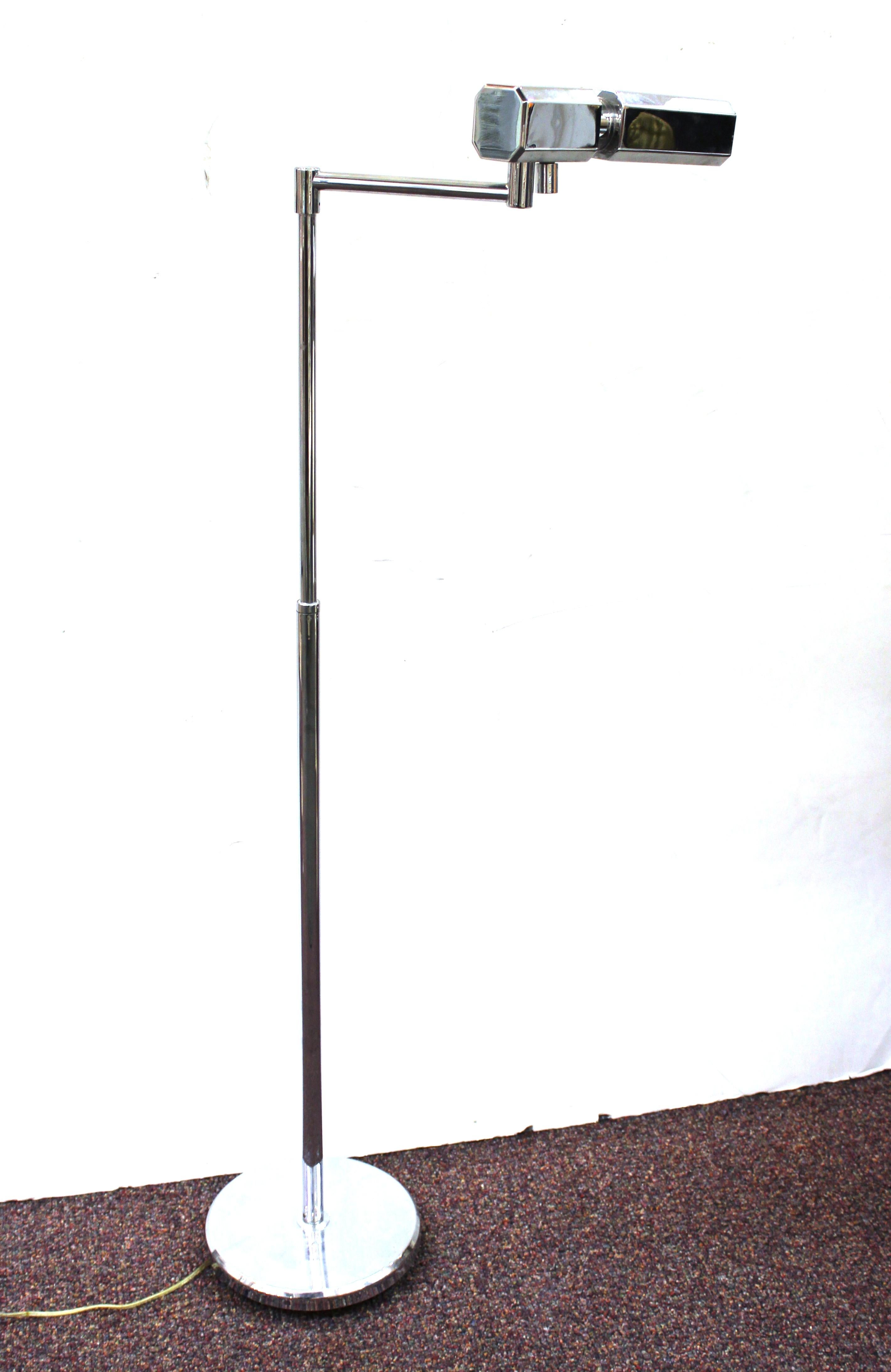 Mid-Century Modern Metal Reading Lamp with Adjustable Height 1