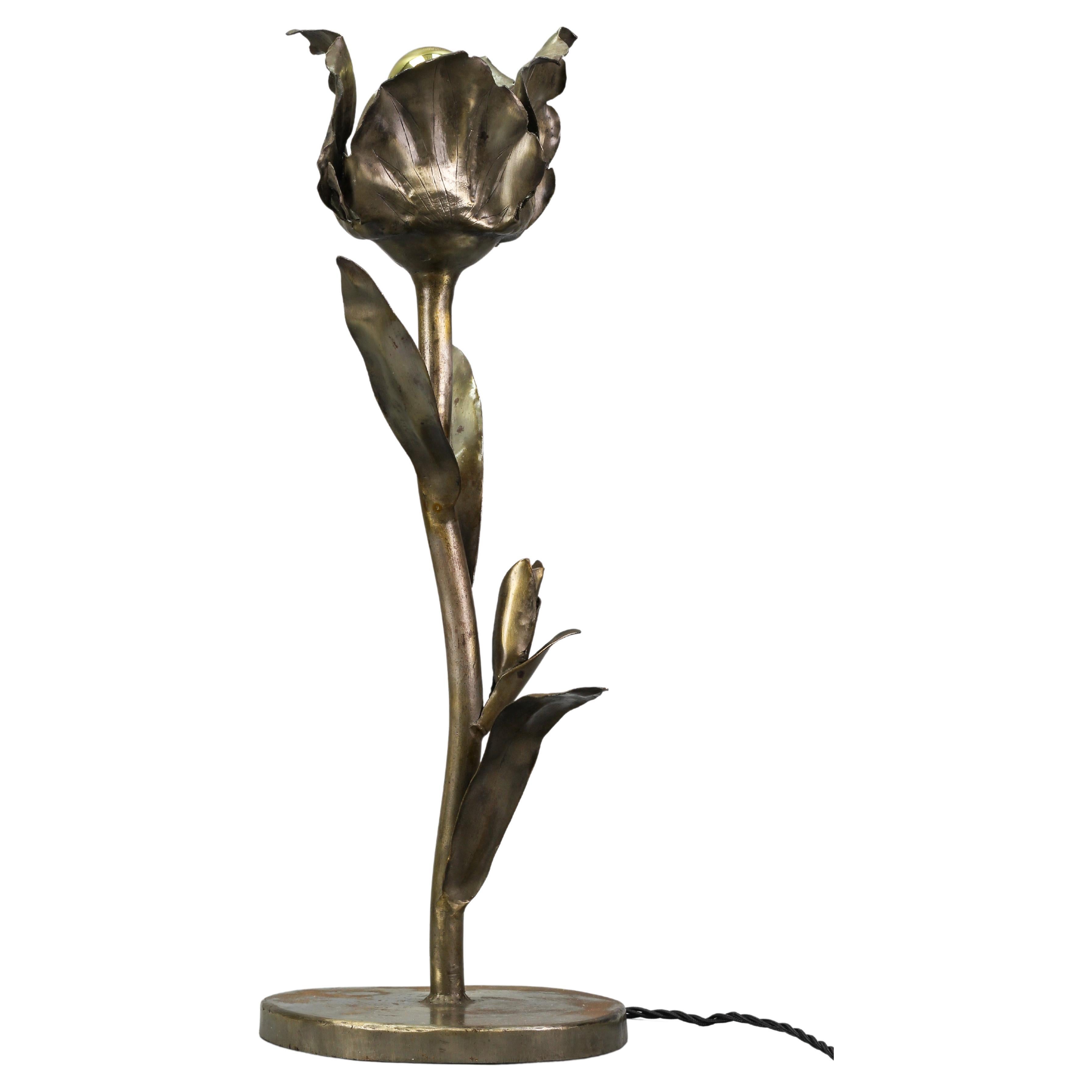 Mid-Century Modern Metal Table Lamp Flower For Sale