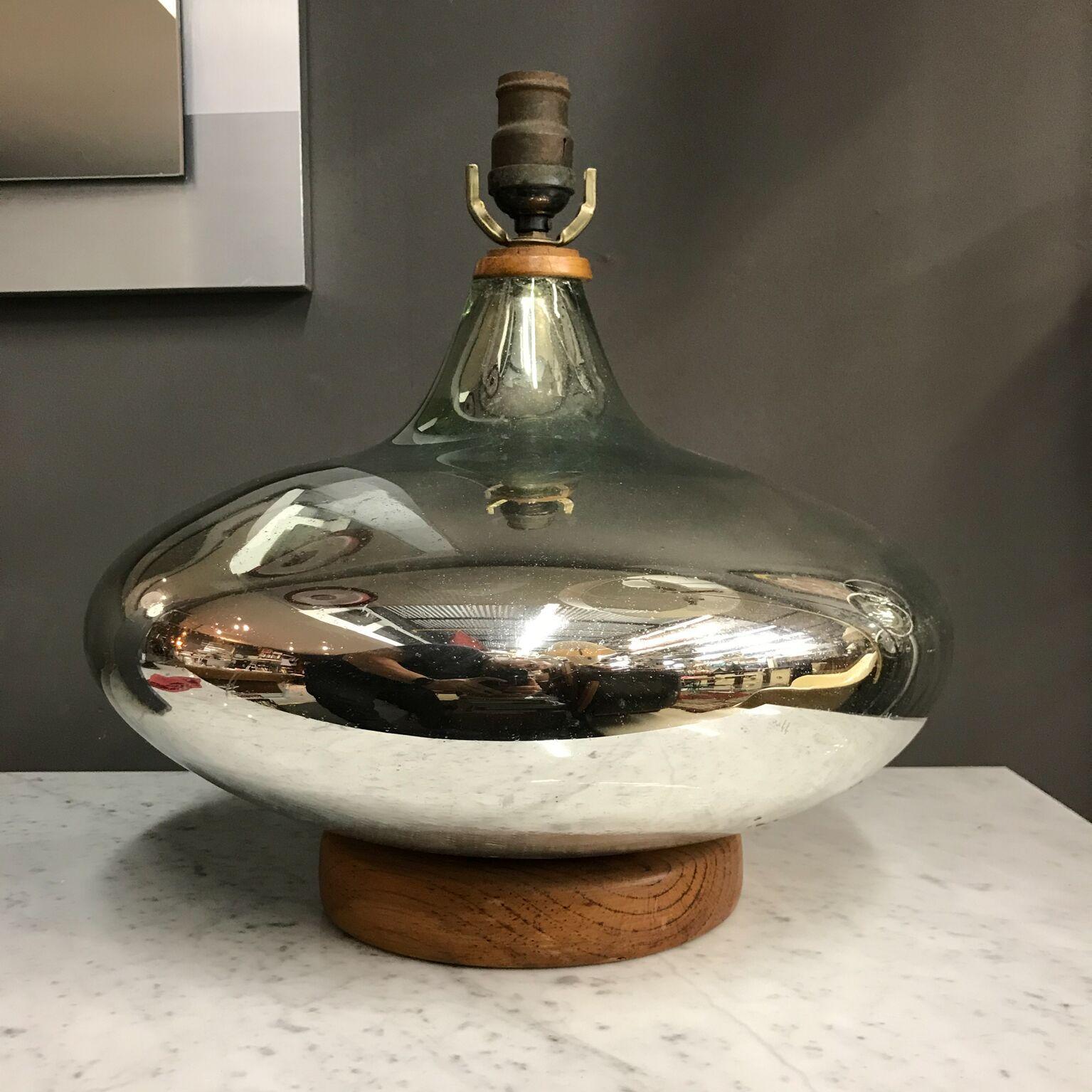Mid-Century Modern Mexican Glass Mercury Wood Table Lamp 3