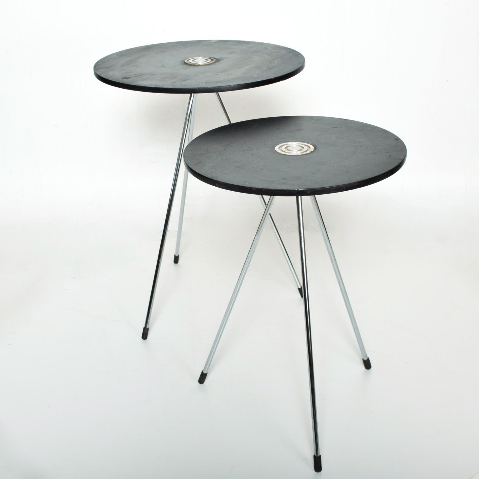 Late 20th Century Mid-Century Modern Mexican Round Nesting Tables in Black